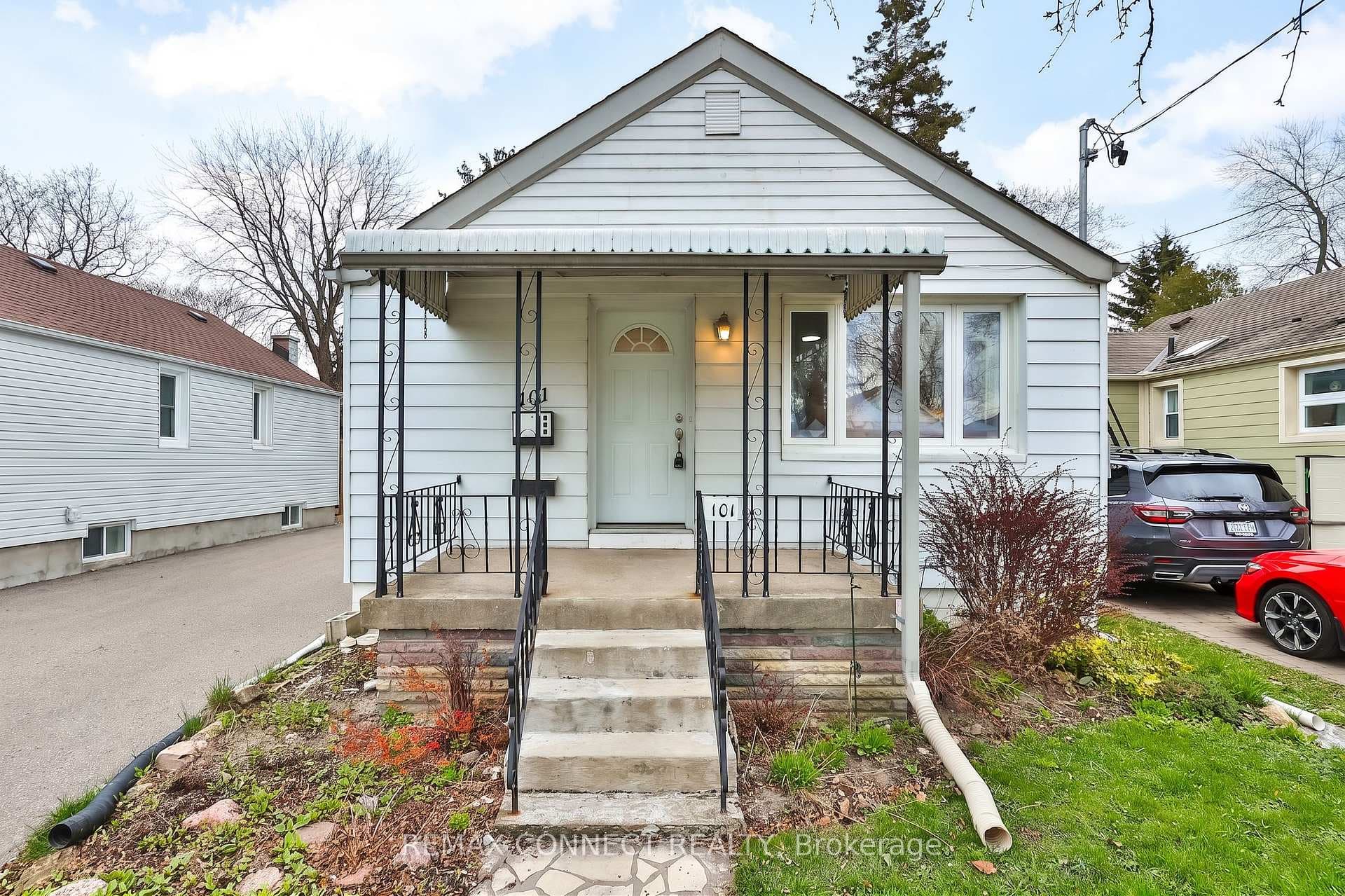 101 Phillip Avenue, Birch Cliff / Cliffside, ON M1N 3R3 - Photo 1