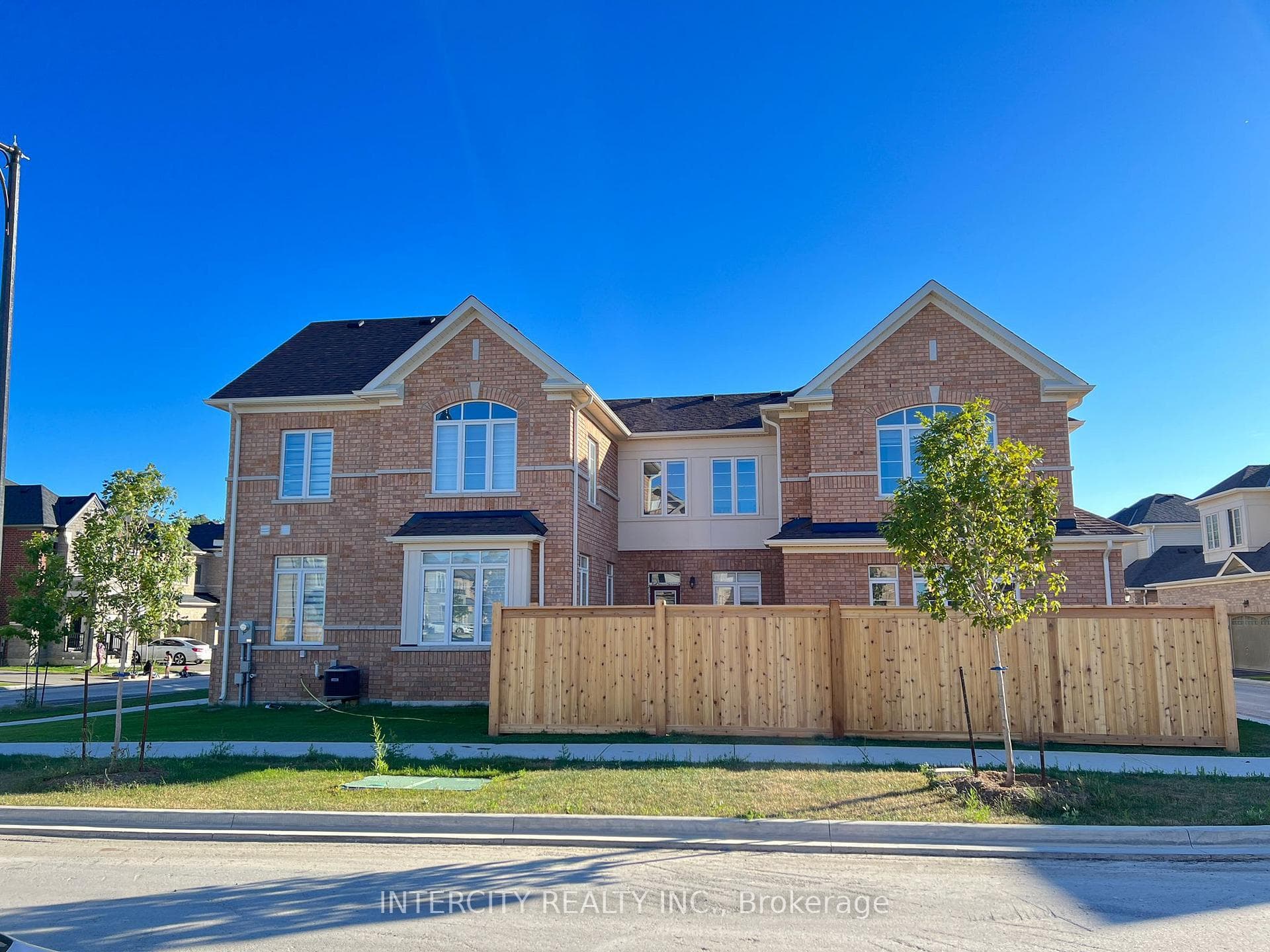26 Block Road, Brampton, ON L7A 5B2 - Photo 1