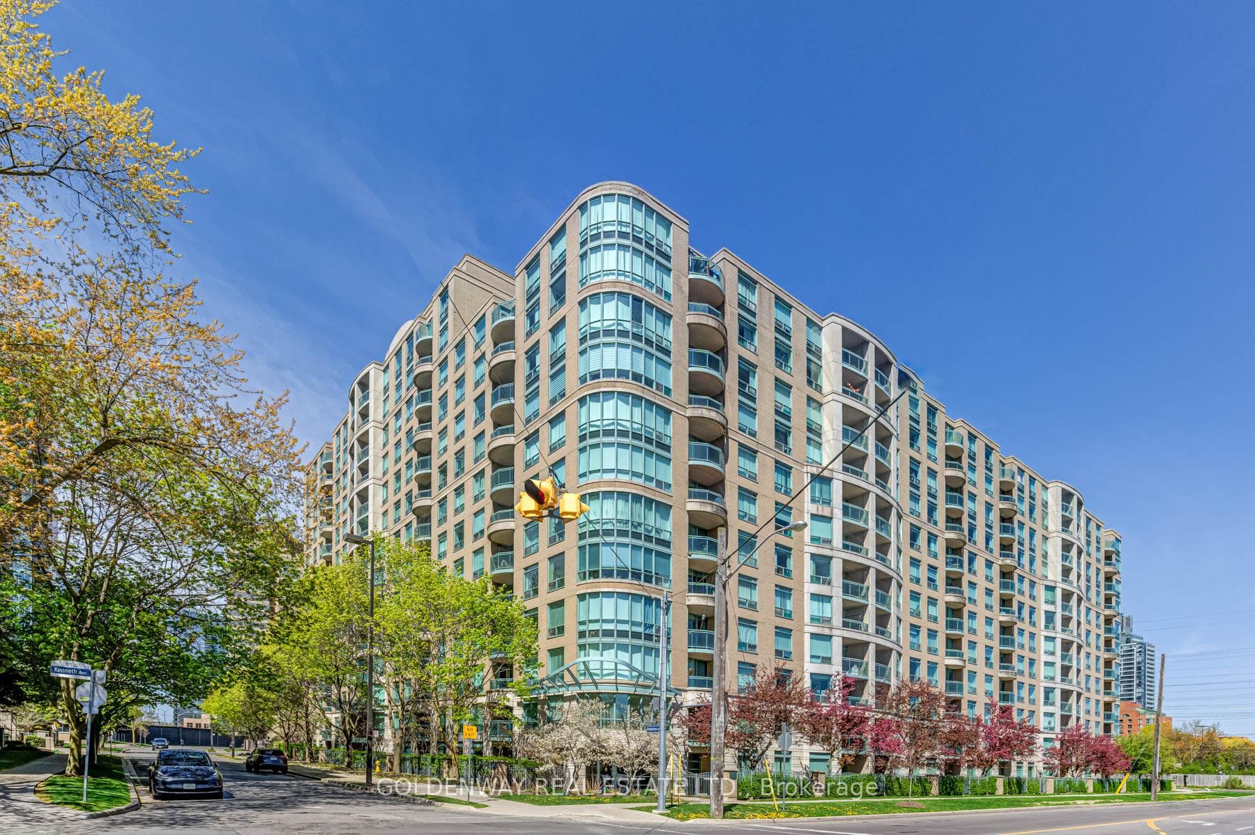 18 Pemberton Avenue Unit 402, Willowdale / Newtonbrook, ON M2M 4K9 - Photo 1