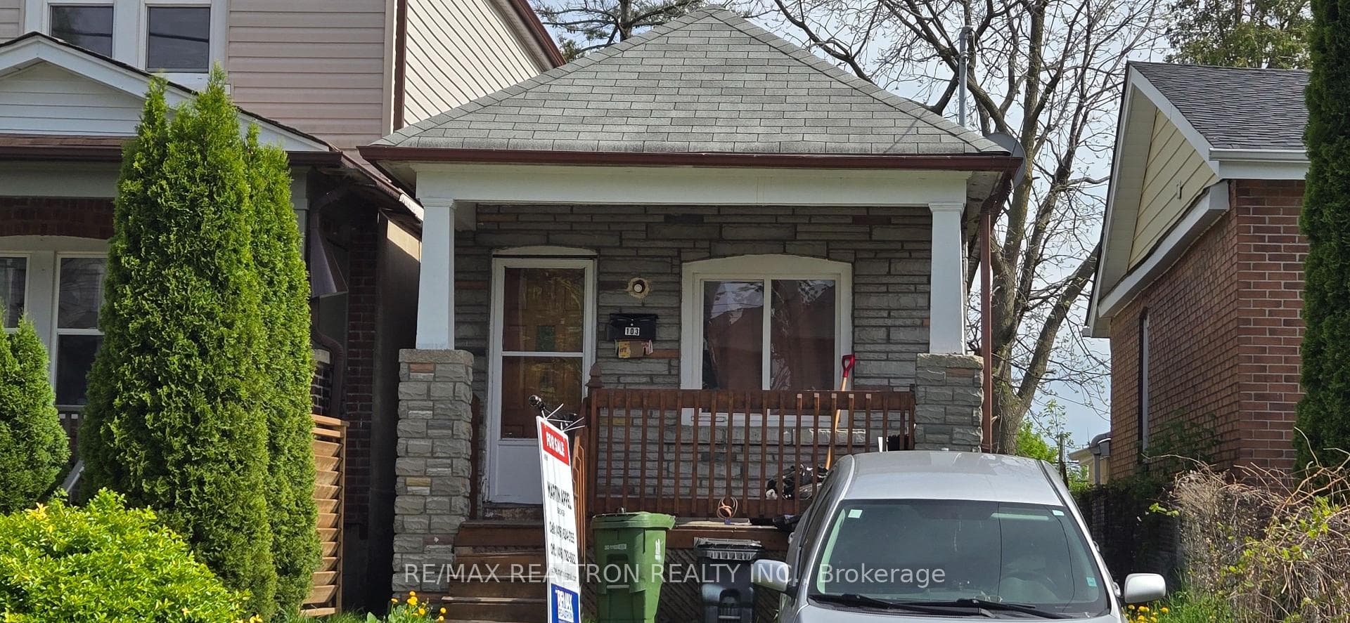 103 Denton Avenue, Birch Cliff / Cliffside, ON M1L 1G5 - Photo 1
