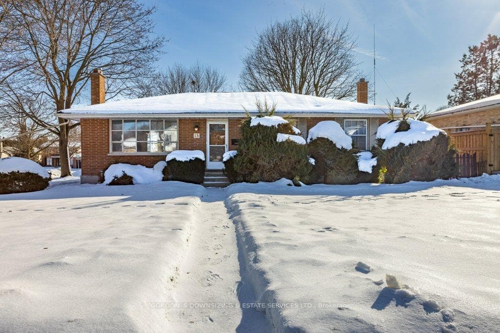 15 Cumberland Crescent, London North, ON N5X 1B7 - Photo 1
