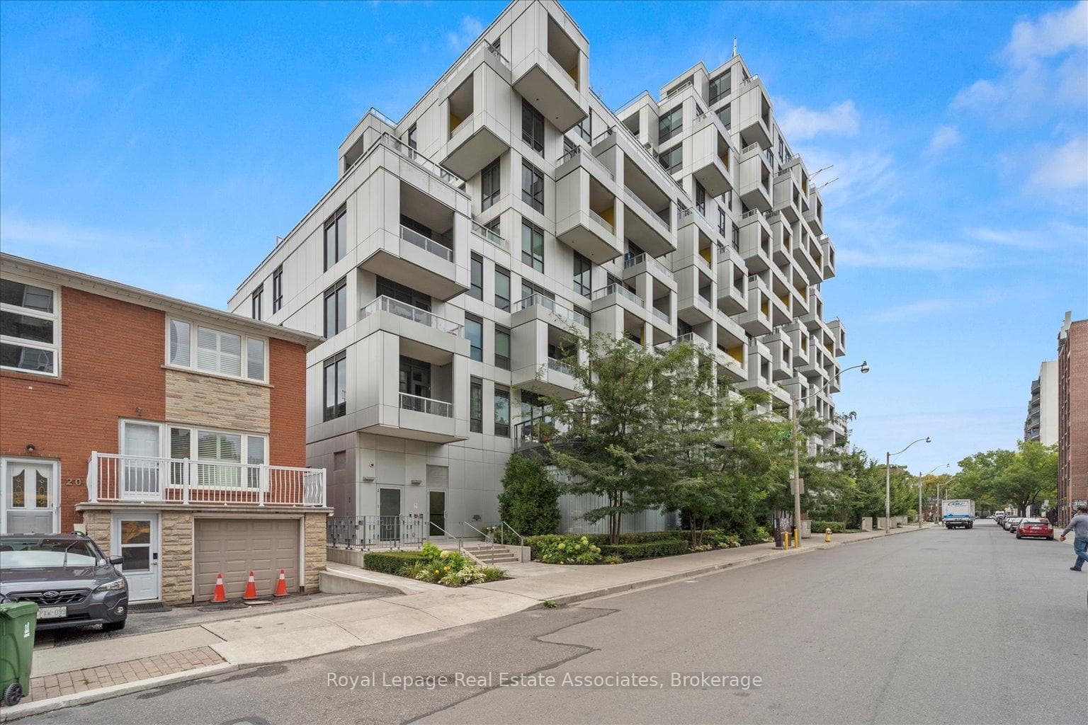 38 Cameron Street Unit 708, Downtown Toronto / Waterfront, ON M5T 0C3 - Photo 1