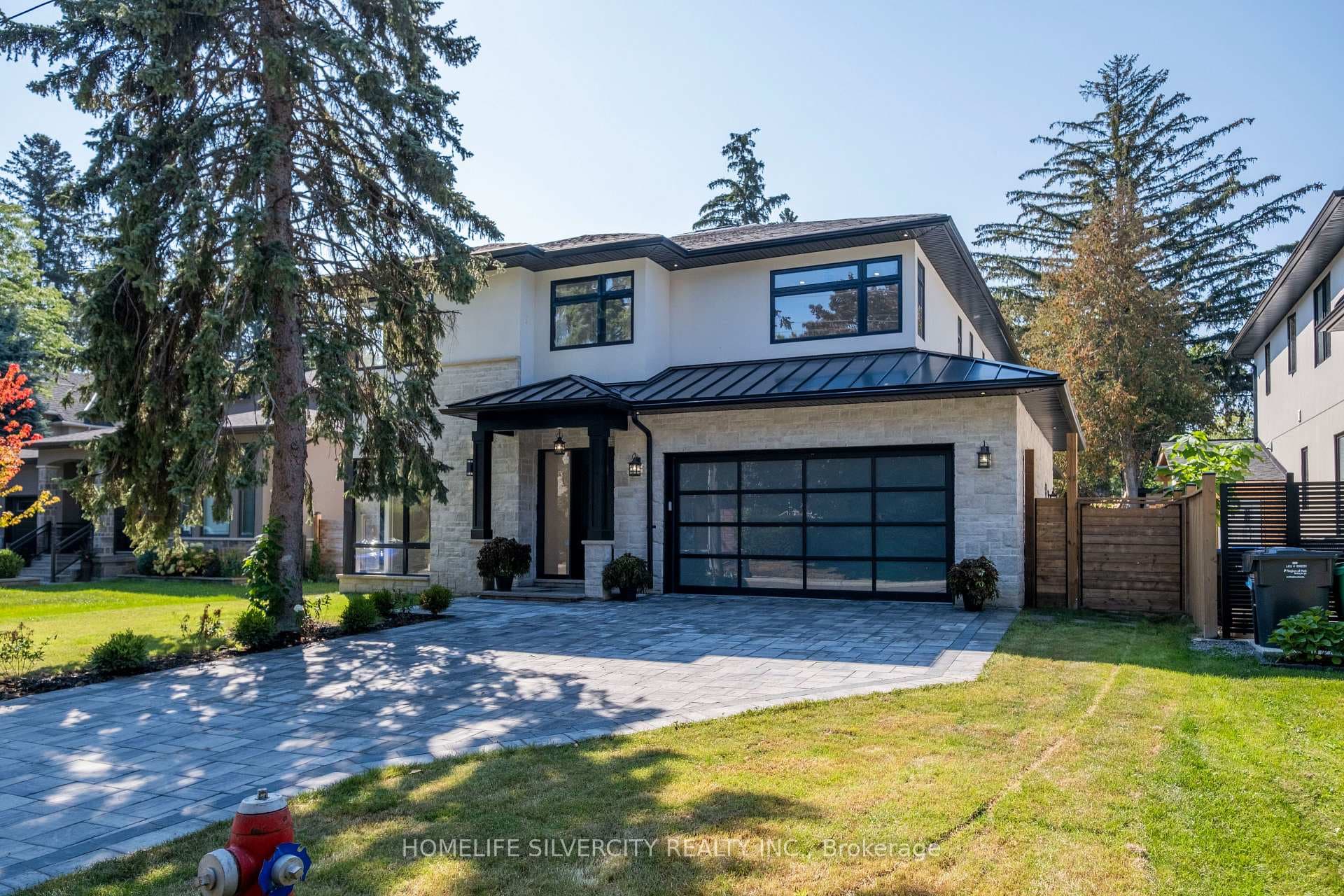 1610 Kenmuir Avenue, Mississauga, ON L5G 4B5 - Photo 1