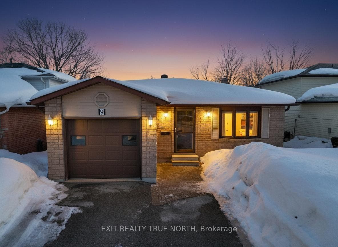 9 Sinclair Court, Barrie, ON L4N 5X8 - Photo 1