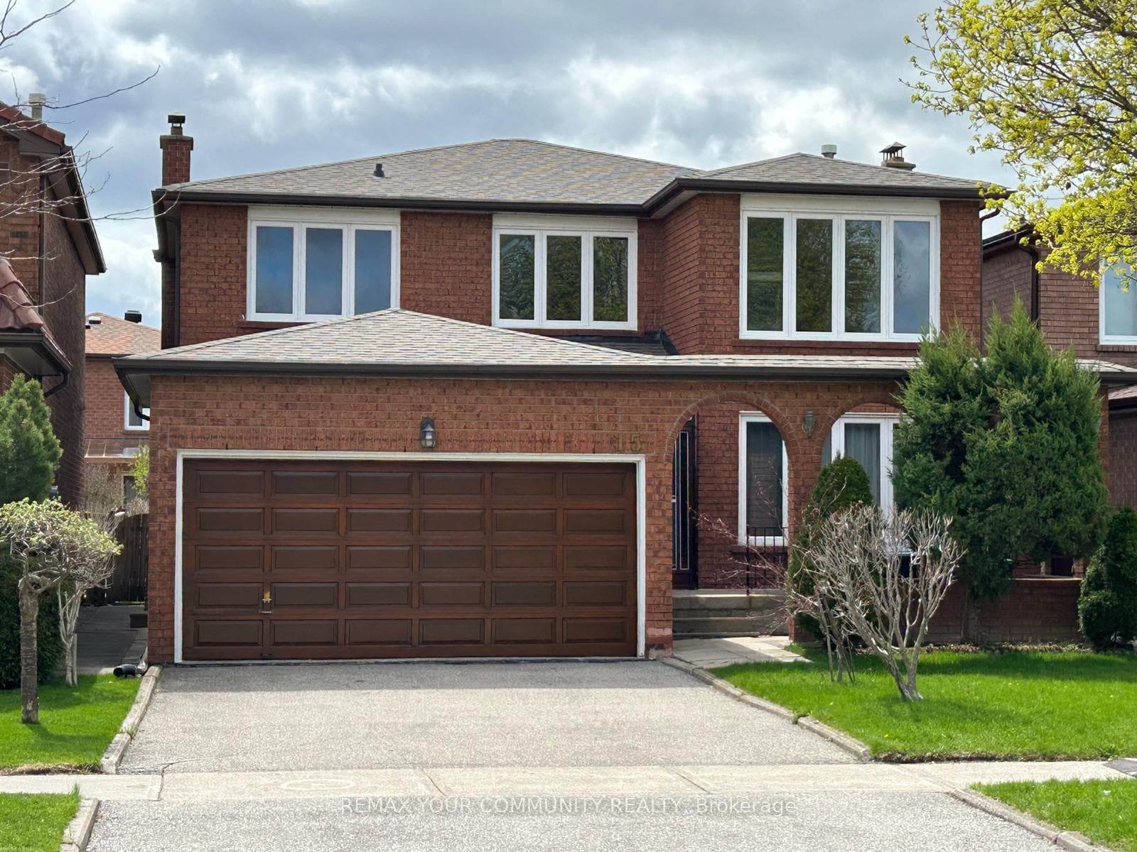 15 Sanwood Boulevard, Scarborough Village / Eglinton East, ON M1V 3L5 - Photo 1