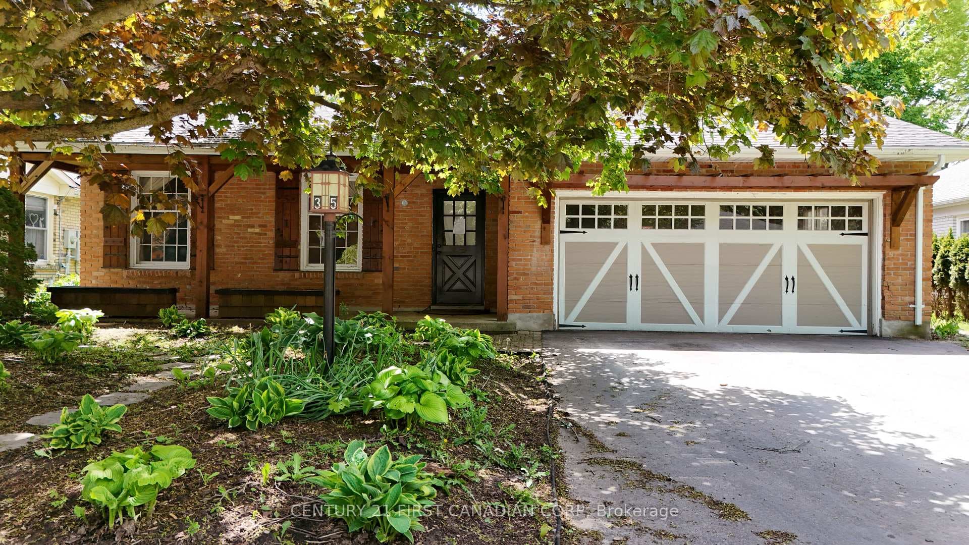 35 Benson Crescent, London North, ON N5X 2B1 - Photo 1
