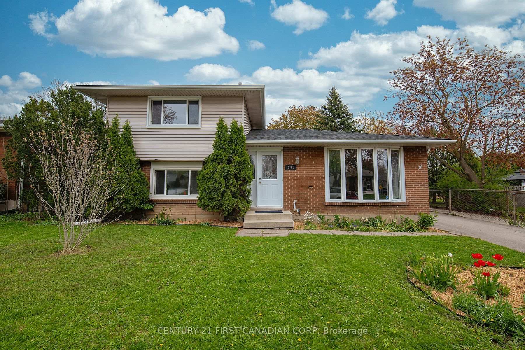 808 Dulaney Drive, London South, ON N6C 3W4 - Photo 1