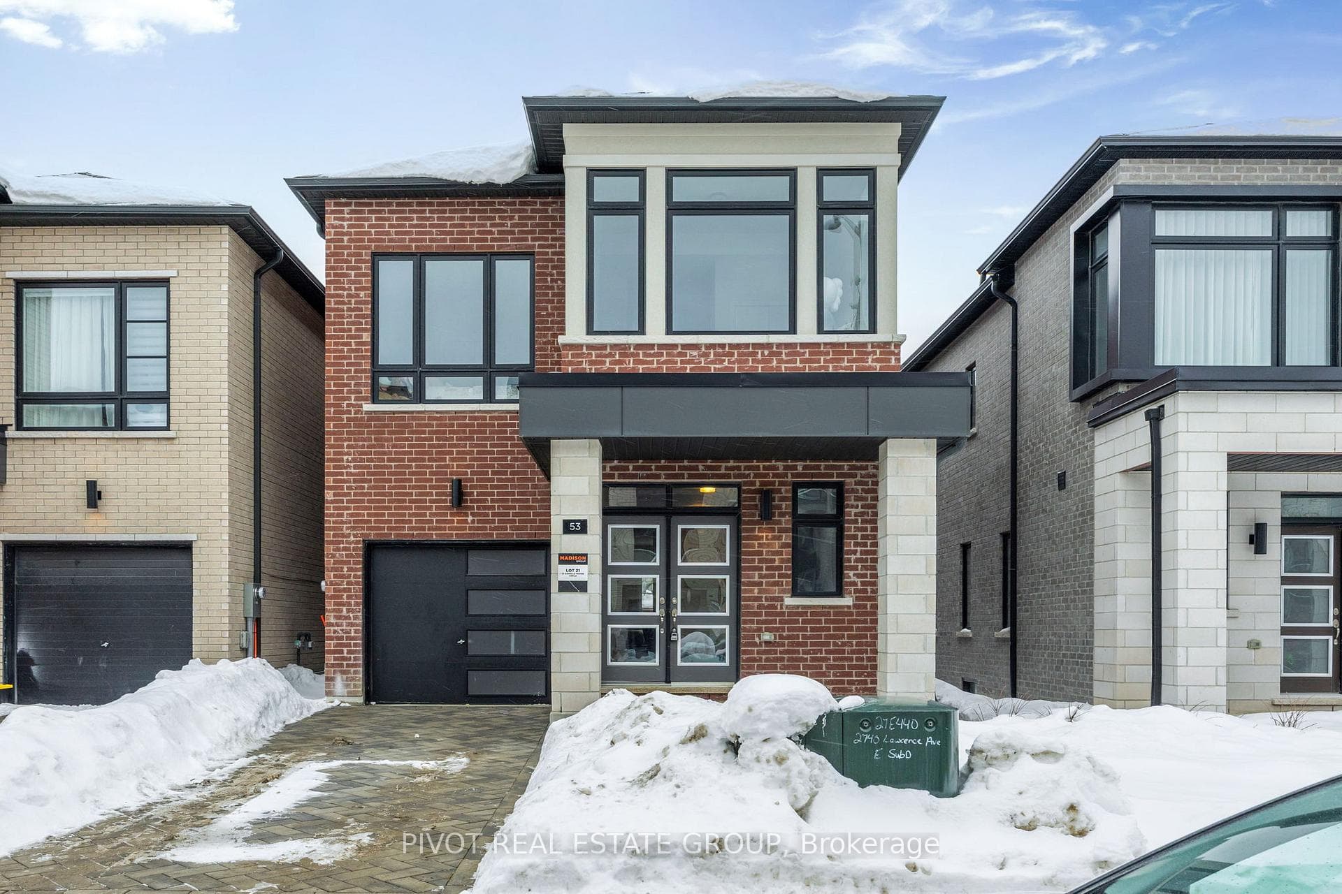 53 Danielle Moore Circle, Scarborough (West Hill / Highland Creek), ON M1P 0G9 - Photo 1