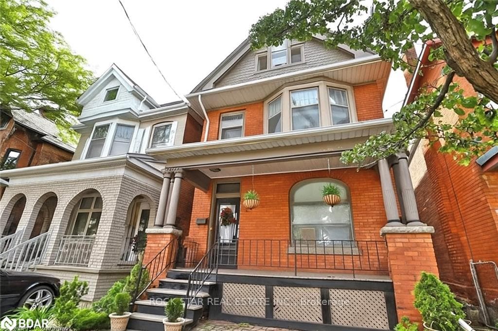 319 Queen Street Unit Main, Hamilton, ON L8P 3T6 - Photo 1