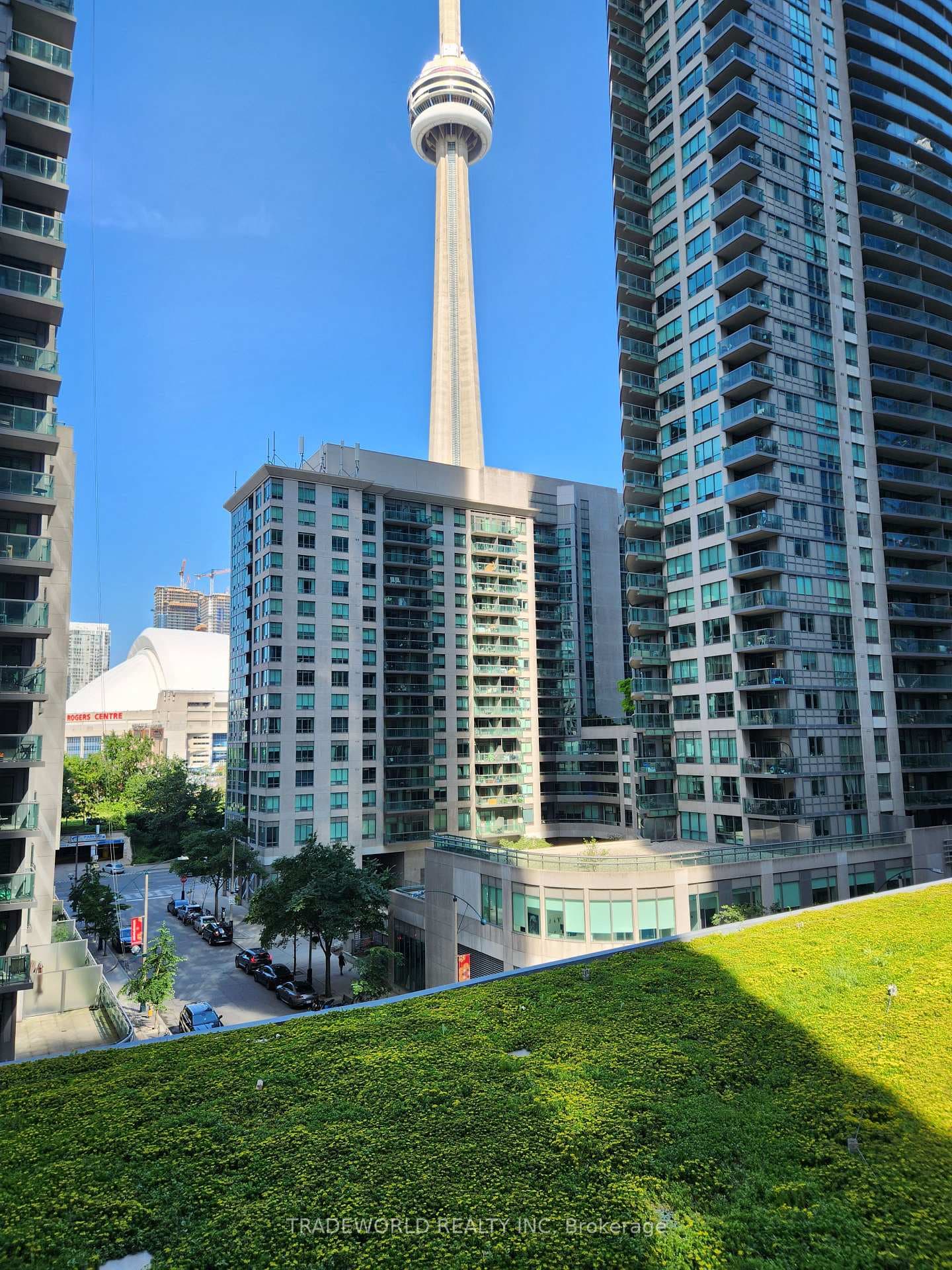 12 York Street Unit 308, Downtown Toronto / Waterfront, ON M5J 0A9 - Photo 1