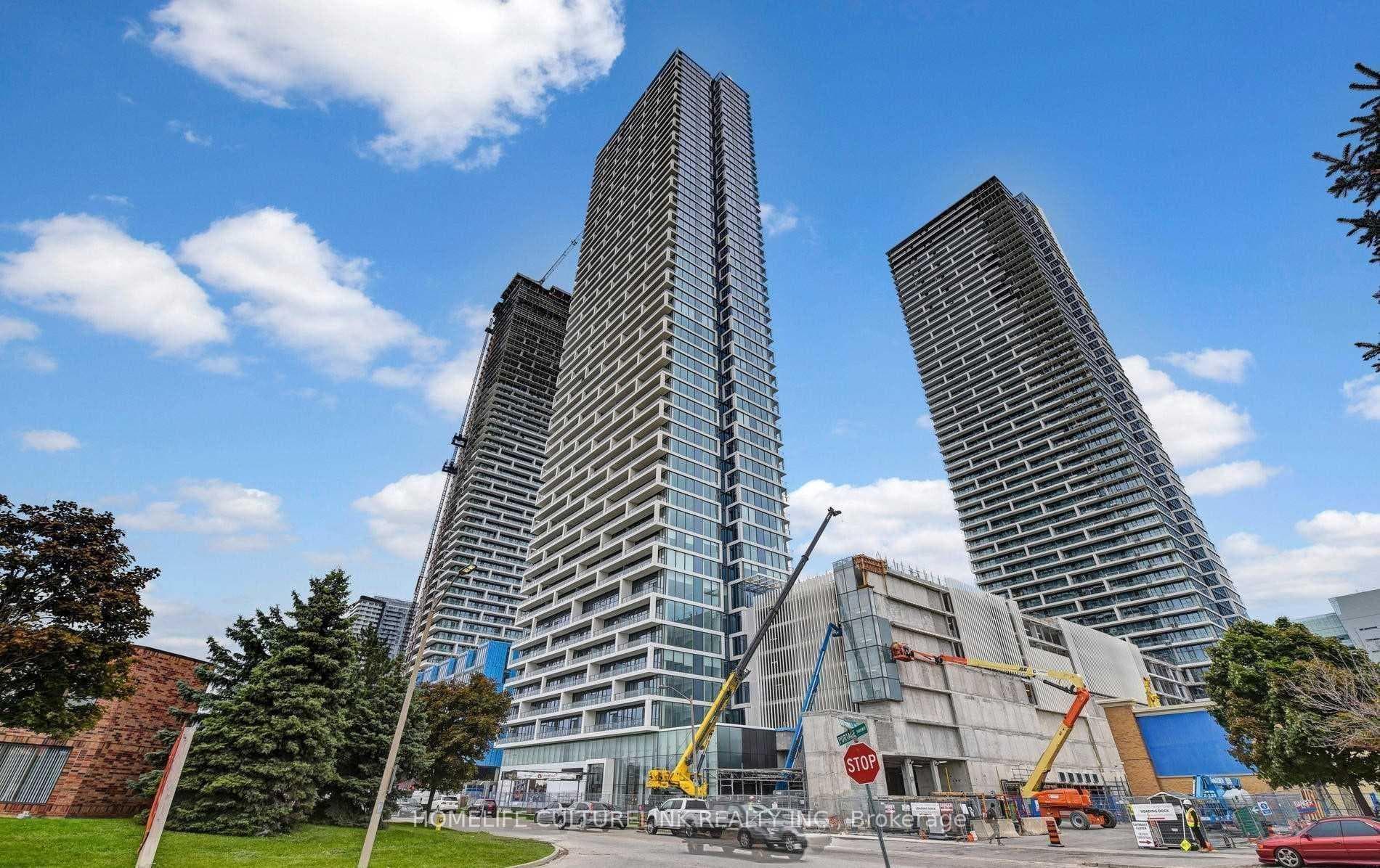 5 Buttermill Avenue Unit 5812, Vaughan, ON L4K 0J5 - Photo 1