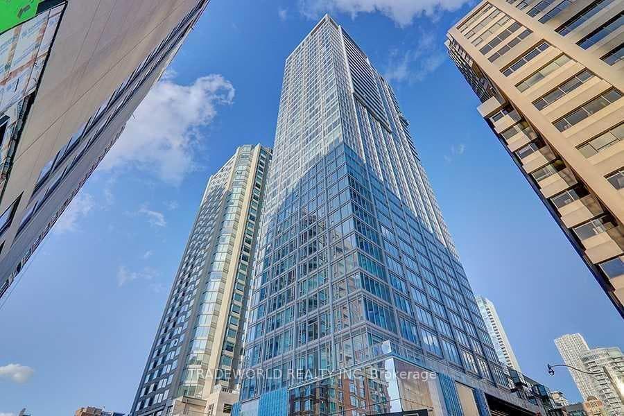 188 Cumberland Street Unit 2101, Annex / Yorkville / Summerhill, ON M5R 0B6 - Photo 1