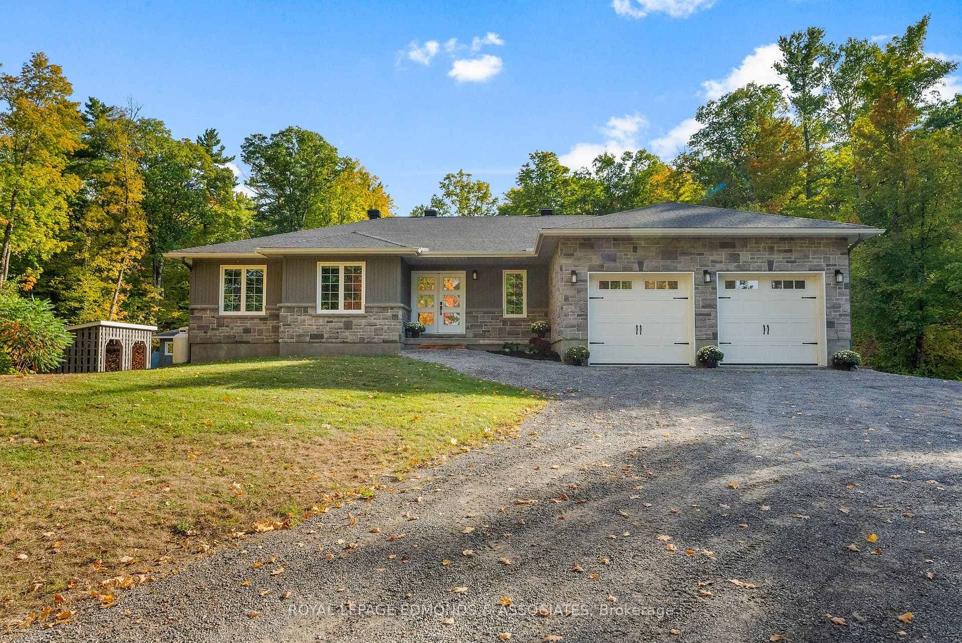 166 Deerfield Drive, McNab/Braeside, ON K0A 3L0 - Photo 1