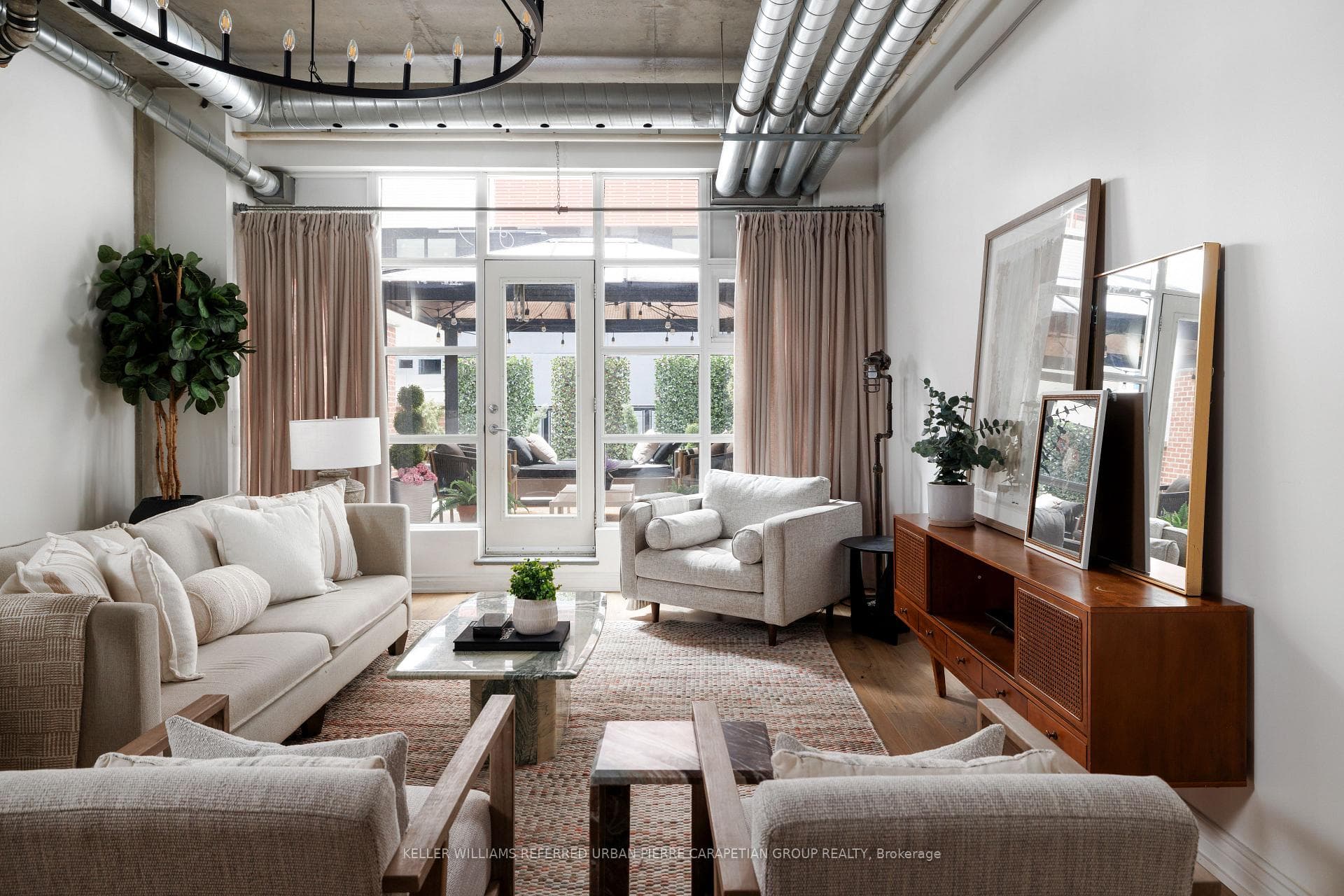 261 King Street Unit 205, Toronto C08