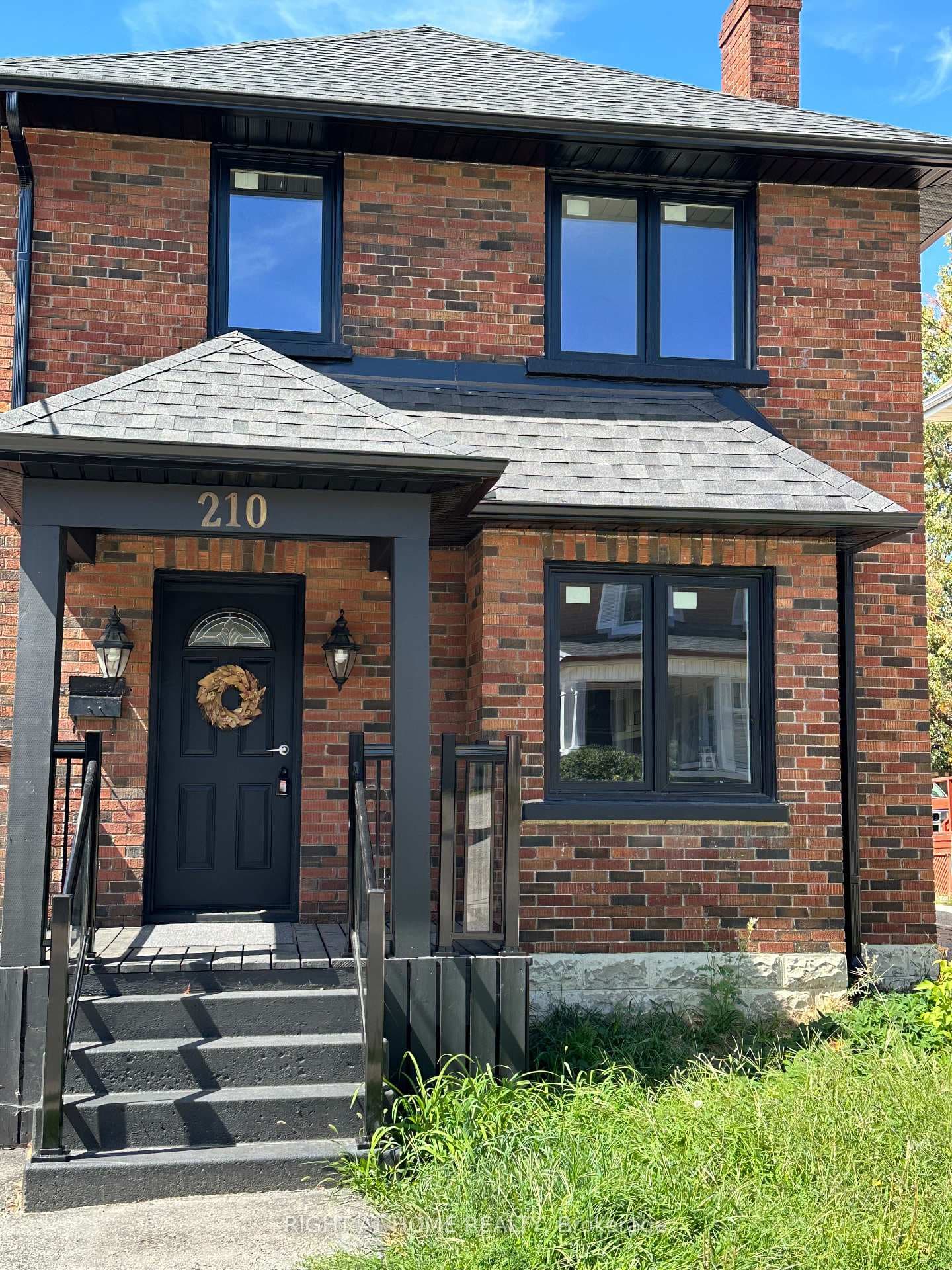 210 Dearborn Avenue, Oshawa, ON L1G 4Z4 - Photo 1