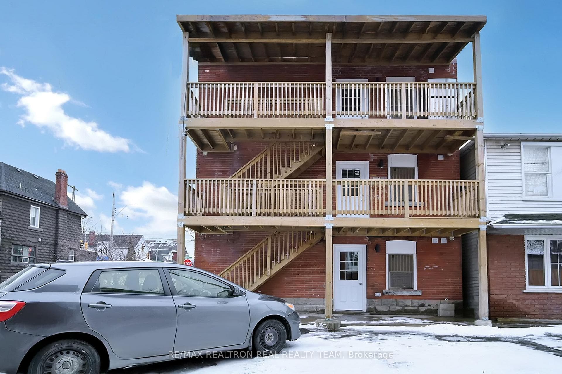 195 Balmoral Avenue Unit B2, Hamilton, ON L8L 2J7 - Photo 1