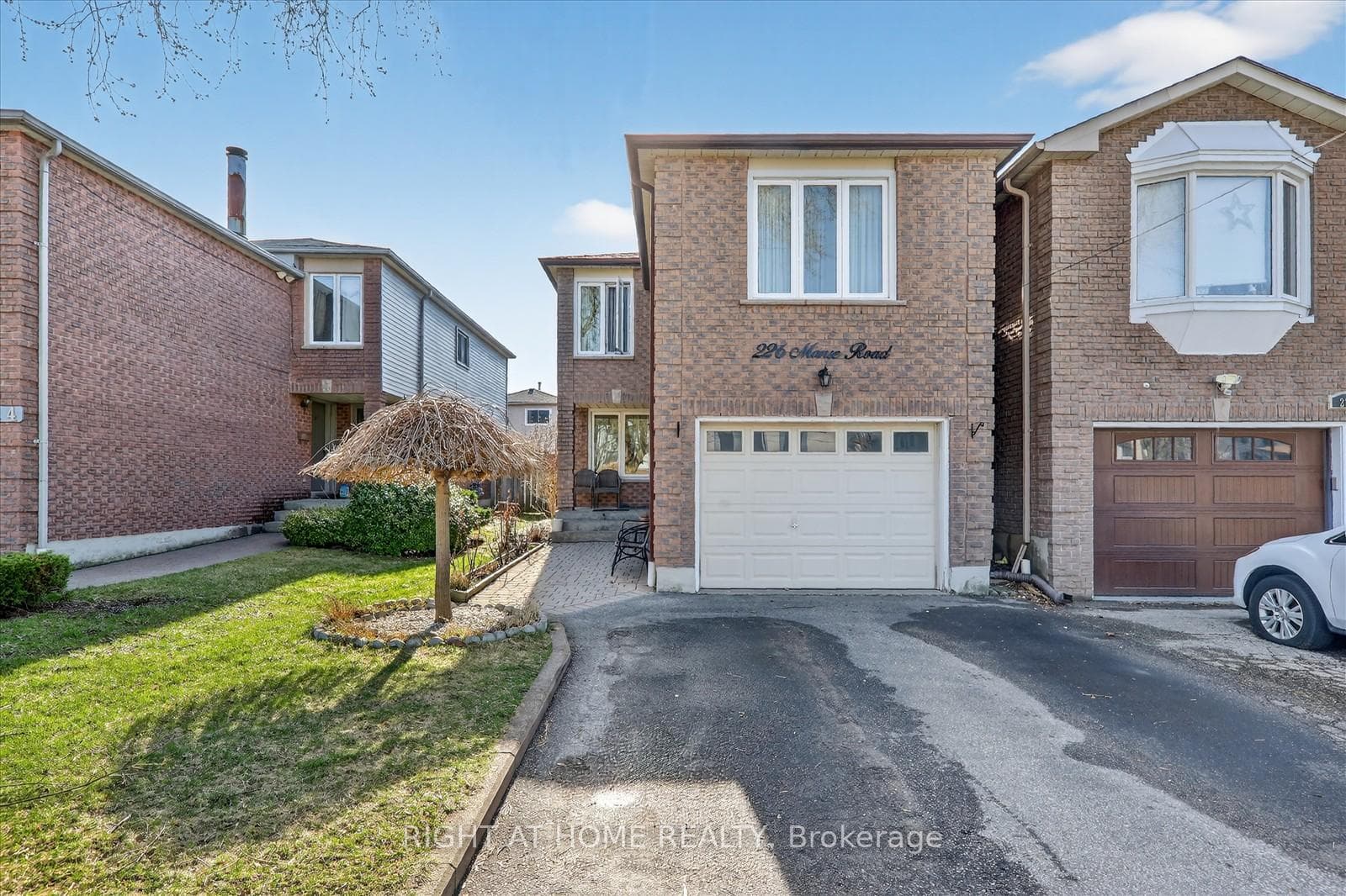 226 Manse Road, Rouge / Port Union / Malvern, ON M1E 3V4 - Photo 1