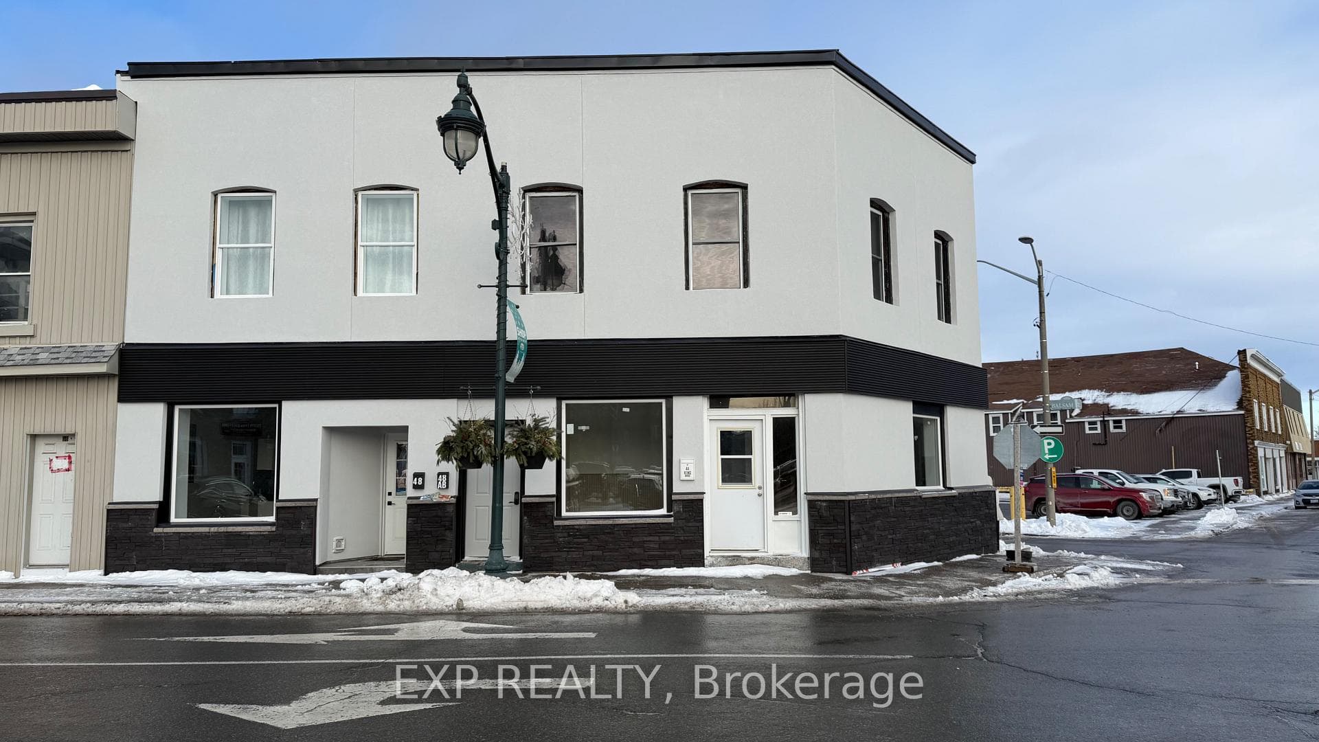 48 King Street, Quinte West, ON K8V 3V8 - Photo 1
