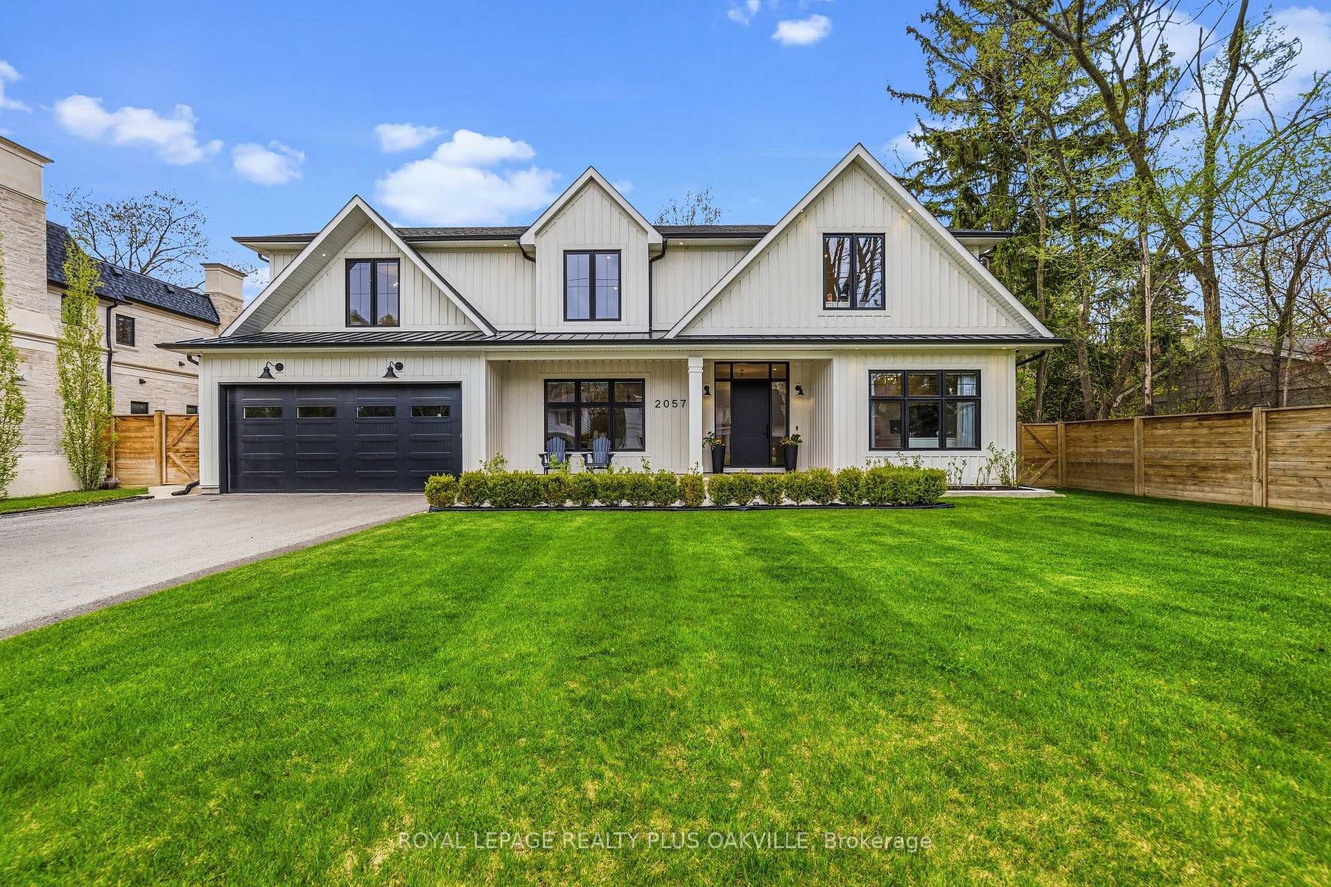 2057 Salvator Boulevard, Oakville