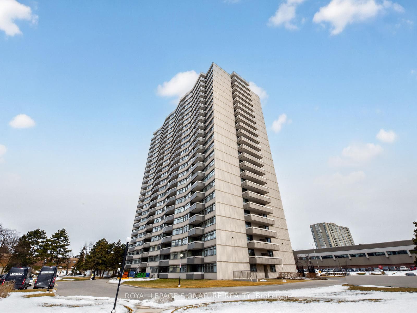 3131 Bridletowne Circle Unit 908, Scarborough Village / Eglinton East, ON M1W 2S9 - Photo 1