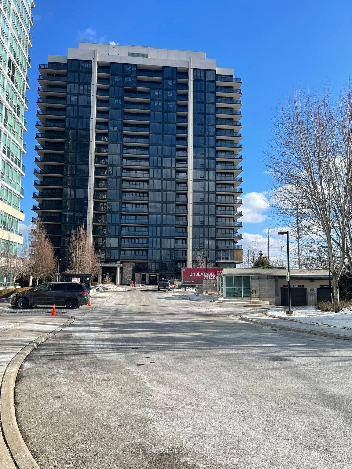 1035 Southdown Road Unit 801, Mississauga, ON L5J 0A2 - Photo 1