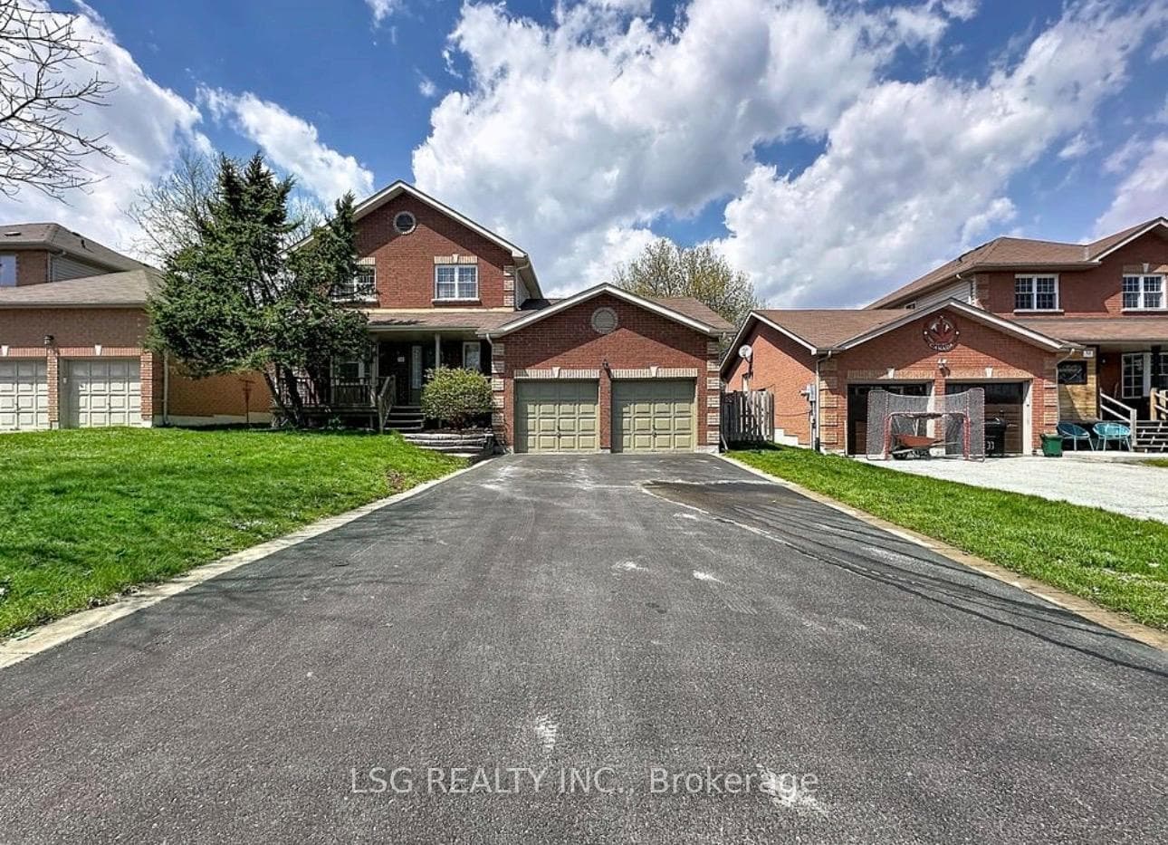 34 South Balsam Street, Uxbridge