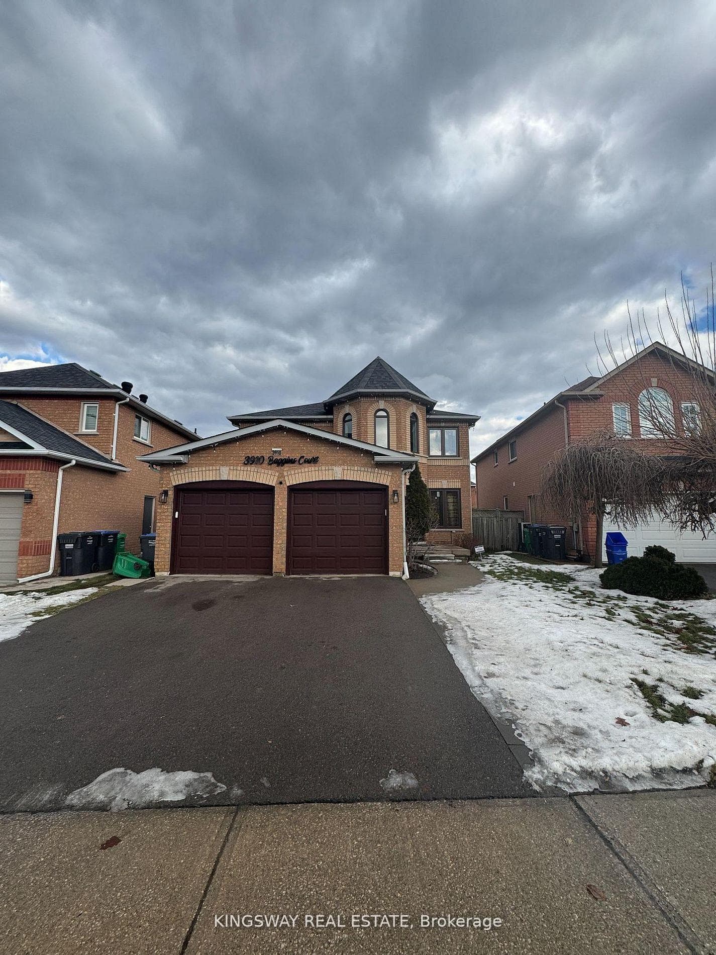 3910 Baggins Court, Mississauga, ON L5N 7A2 - Photo 1