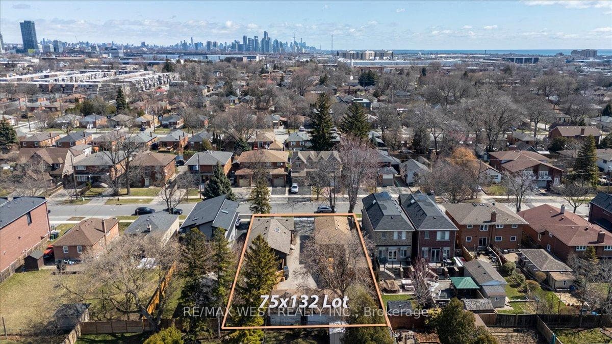 200 & 204 Delta Street, Liberty Village / Parkdale / South Parkdale, ON M8W 4E4 - Photo 1