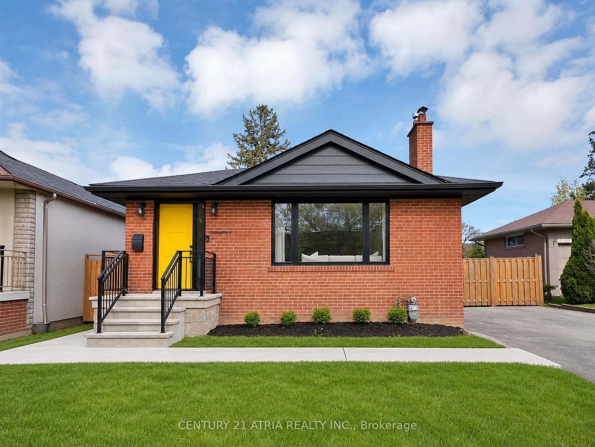 23 Lloyd Manor Road, Etobicoke (Islington / Rexdale), ON M9B 5H5 - Photo 1