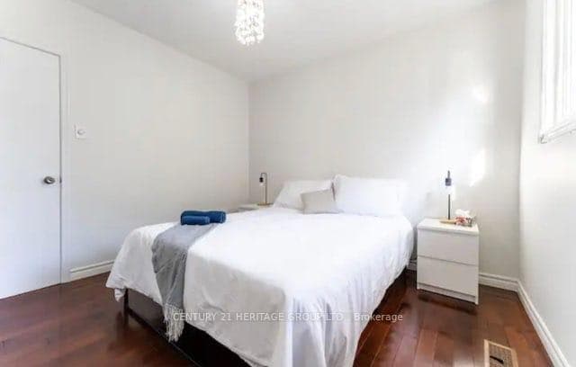 1 Siberry Road, Mississauga, ON L5M 1S4 - Photo 1