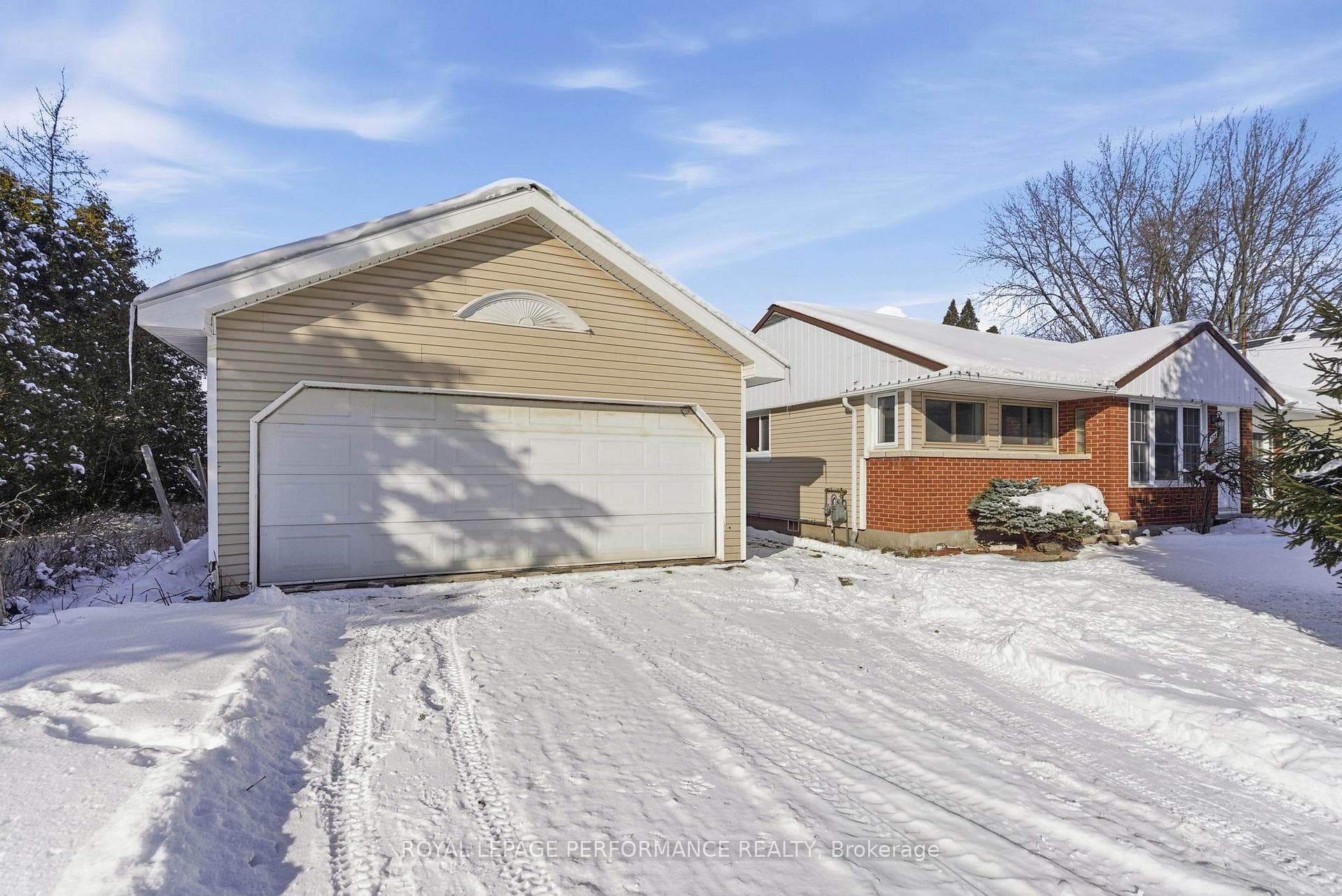 724 St Antoine Street, Cornwall, ON K6H 7G9 - Photo 1