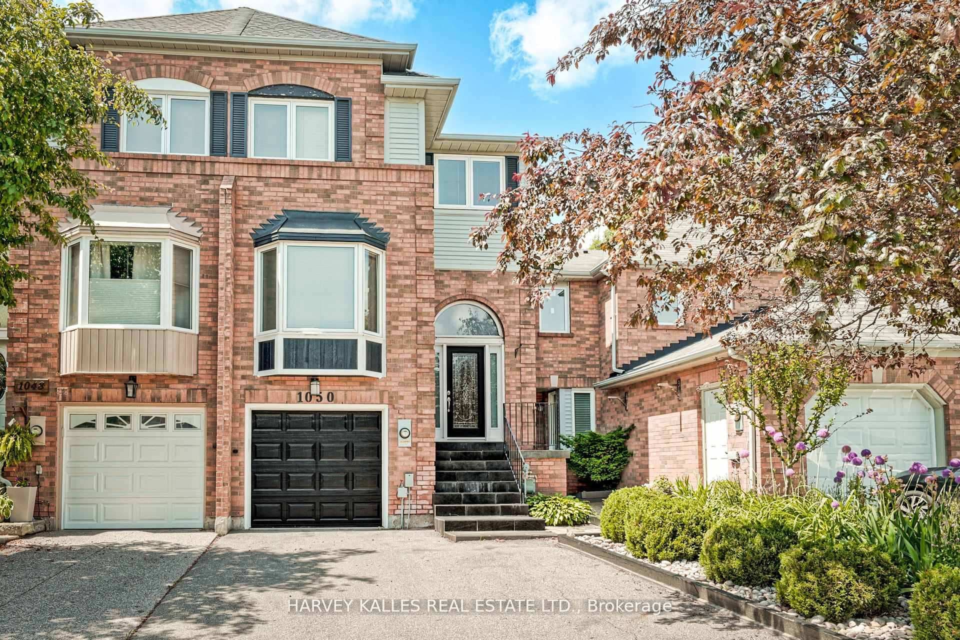 1050 Lindsay Drive, Oakville