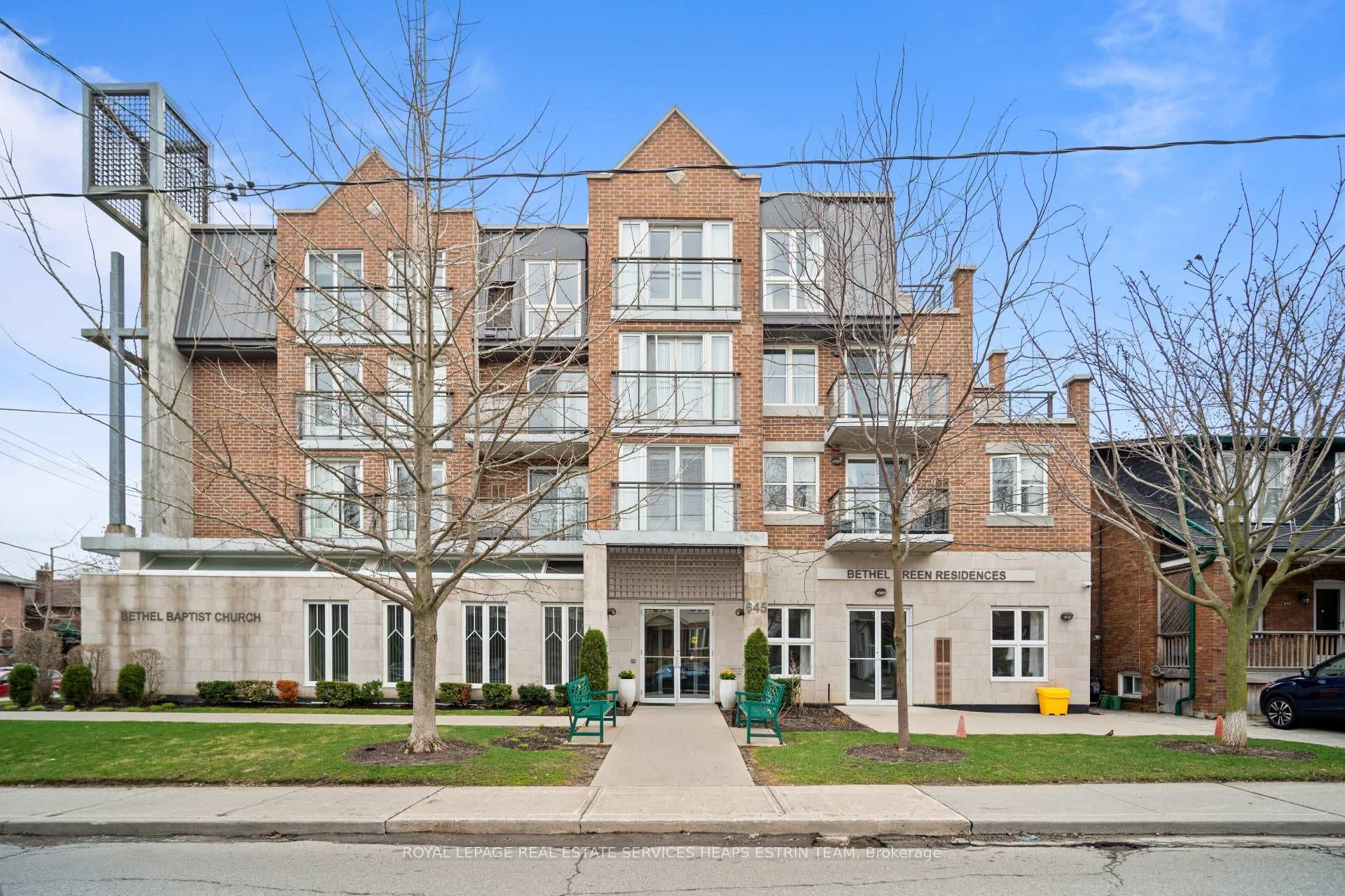 645 Millwood Road Unit 201, Leaside / Davisville, ON M4S 1L1 - Photo 1