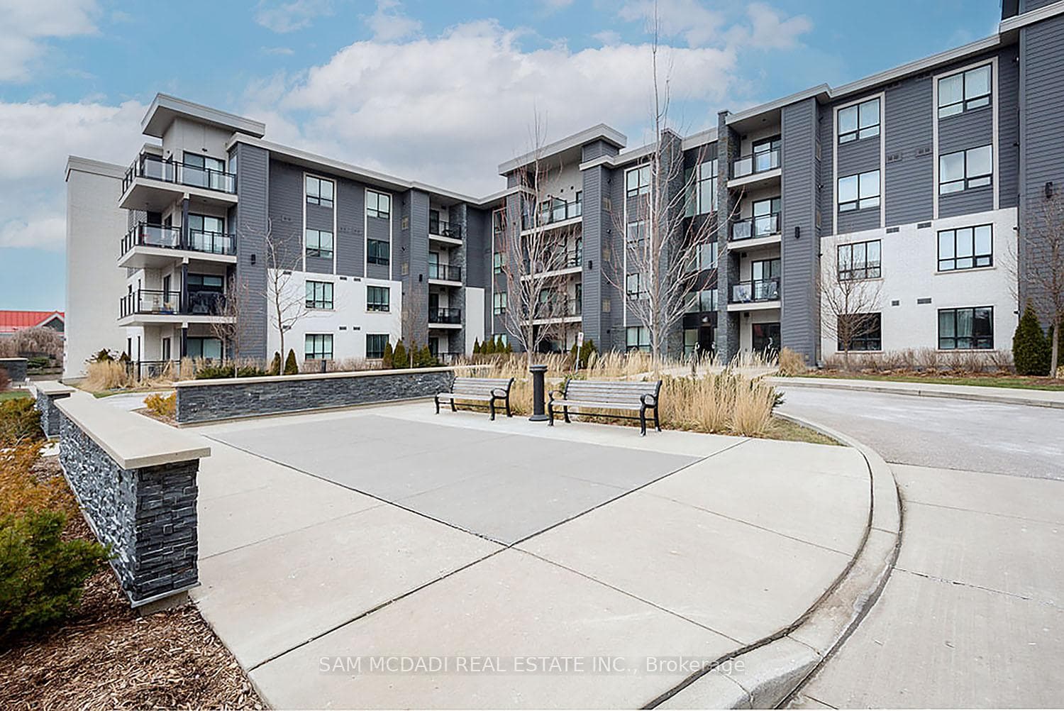 3170 Erin Mills Parkway Unit 234, Mississauga, ON L5L 1W8 - Photo 1
