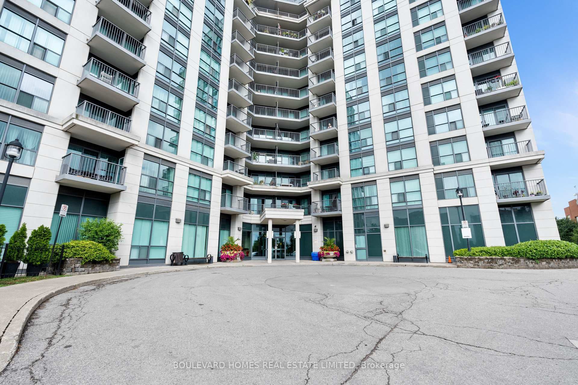 185 Oneida Crescent Unit PH09, Richmond Hill, ON L4B 0B1 - Photo 1