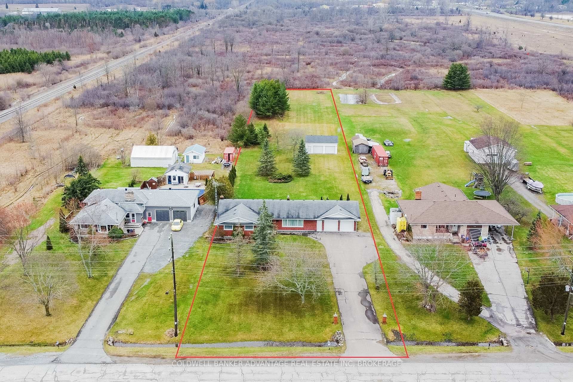 377 Silverthorn Crescent, Welland, ON L3B 5N4 - Photo 1