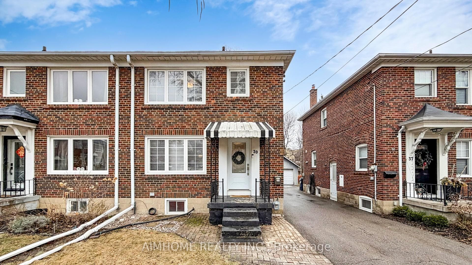 39 Brentcliffe Road, Flemingdon Park / Don Mills, ON M4G 3Y4 - Photo 1
