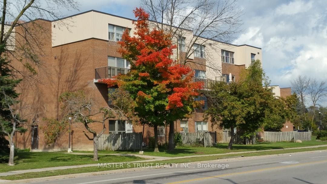 1055 Forestwood Drive Unit 214, Mississauga, ON L5C 2T8 - Photo 1