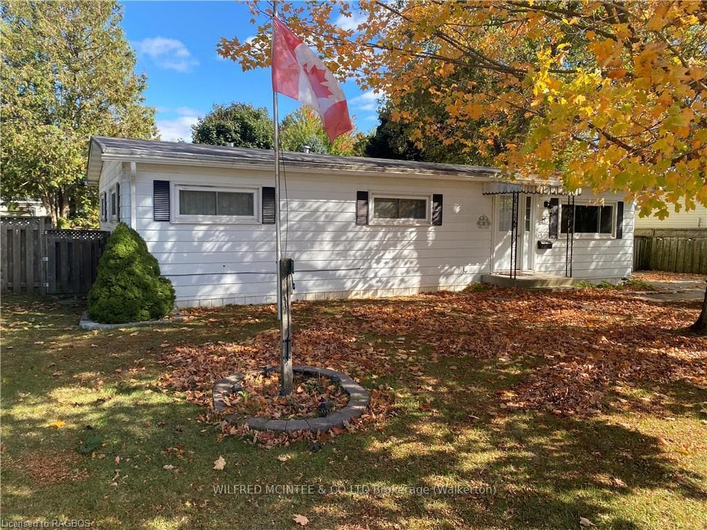 20 CARDINAL Street, Brockton, ON N0G 2V0 - Photo 1