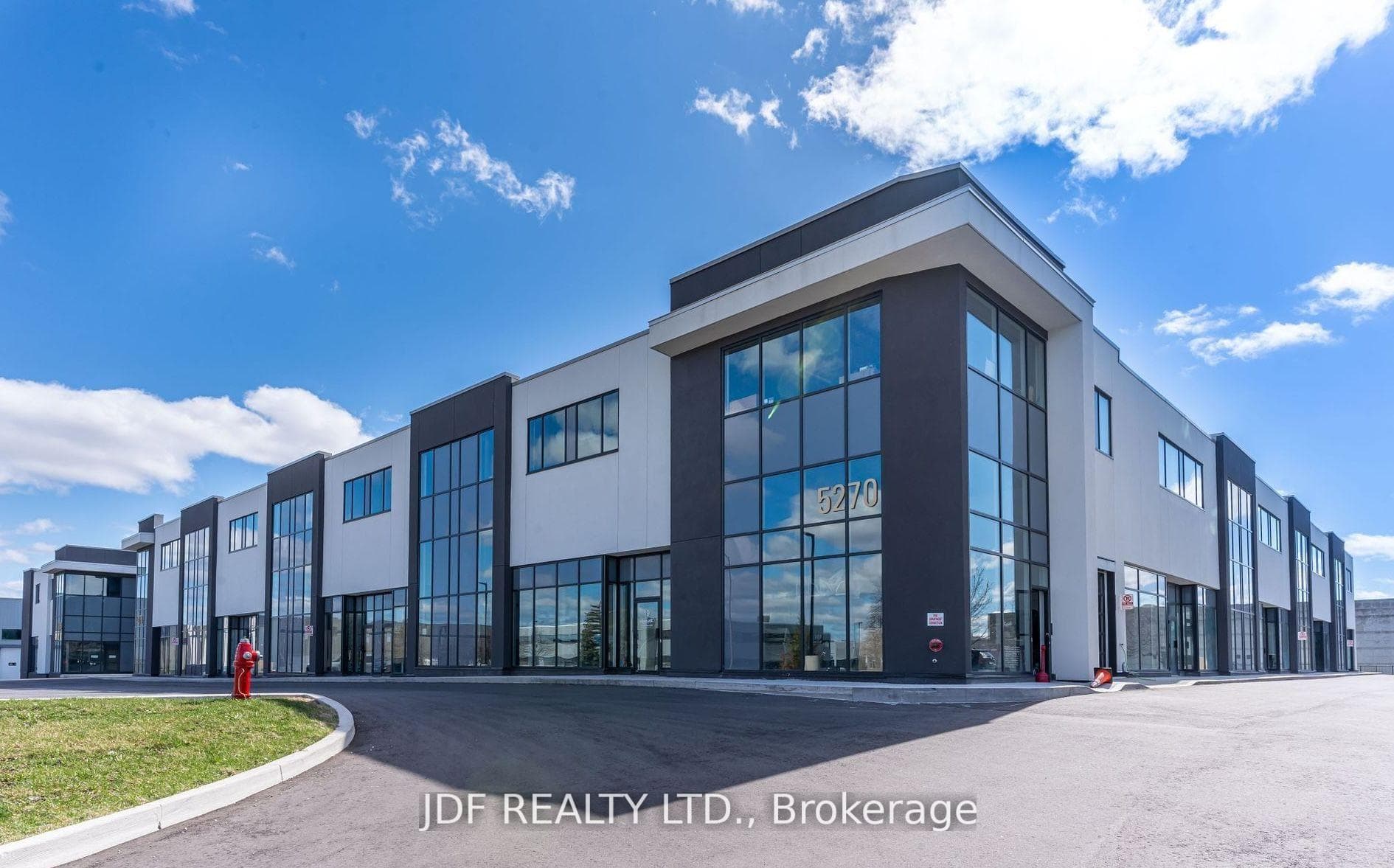 5270 Solar Drive Unit 16/17, Mississauga, ON L4W 5M8 - Photo 1