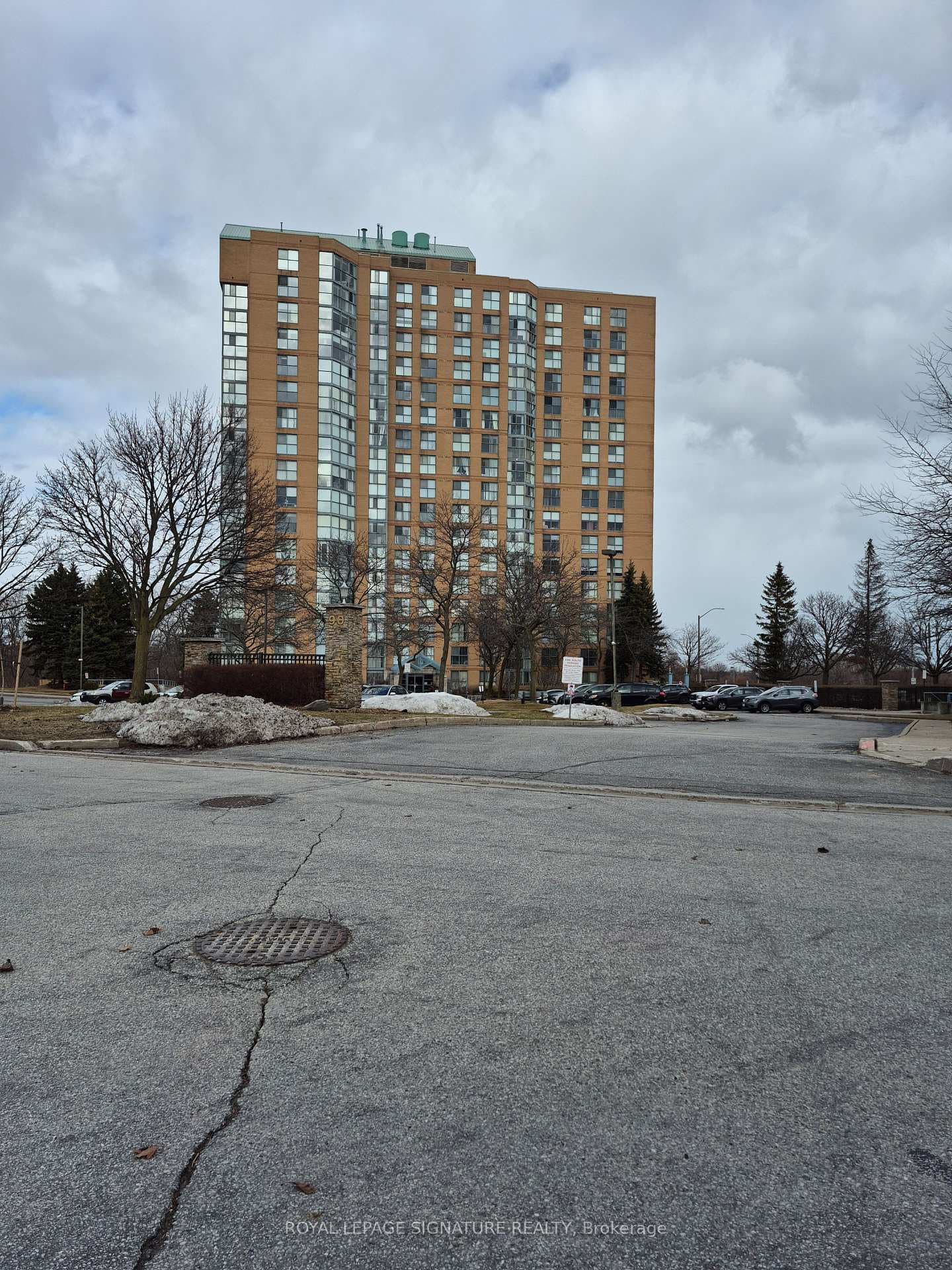 90 Dale Avenue Unit 1607, Scarborough Town Centre, ON M1J 3N4 - Photo 1