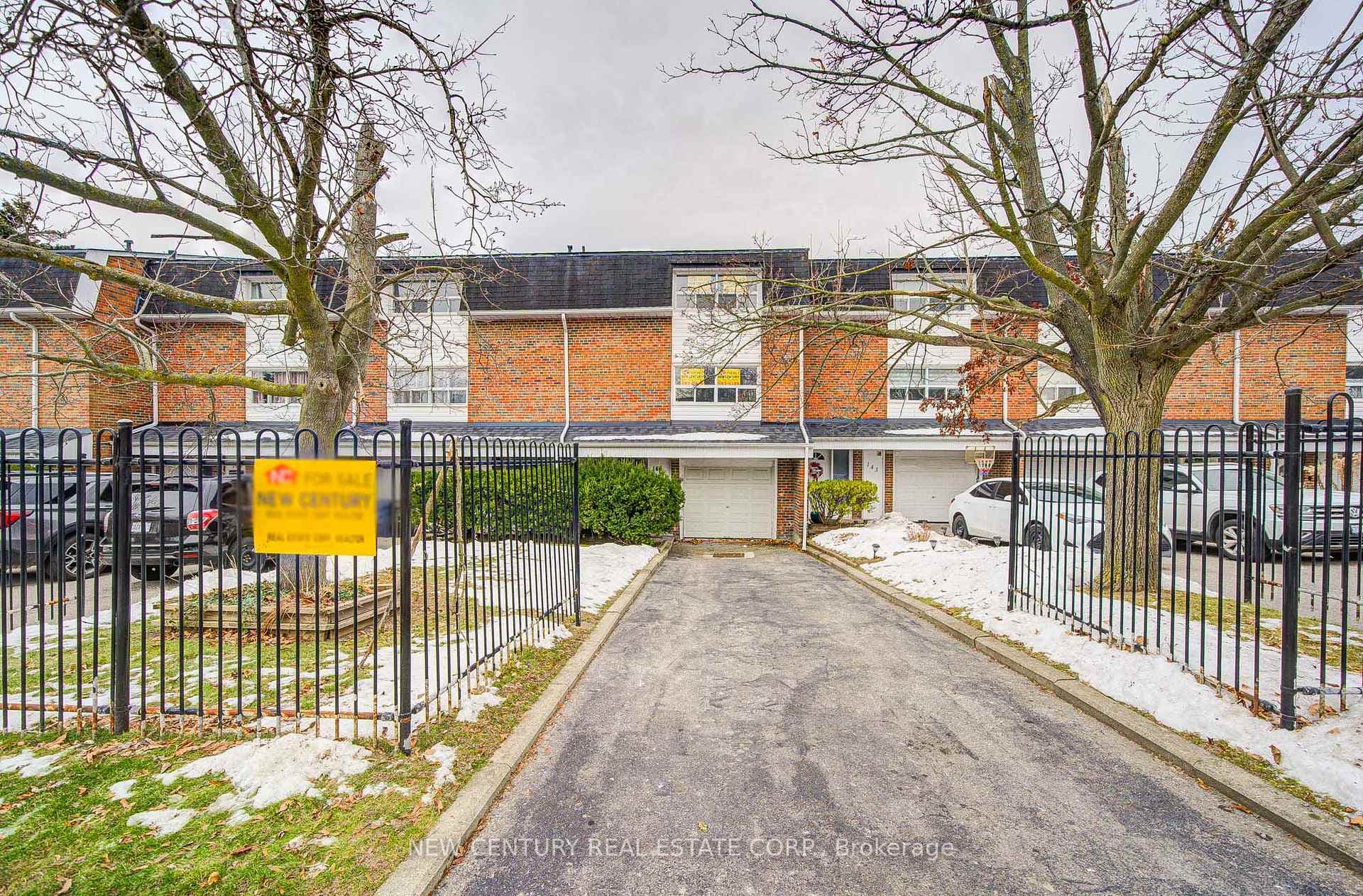 145 Purpledusk Trail, Scarborough (West Hill / Highland Creek), ON M1E 4C9 - Photo 1