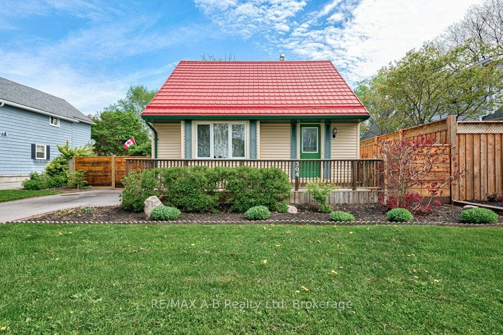 304 Douglas Street, Stratford
