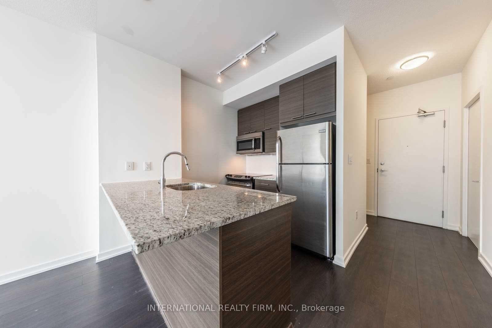 66 Forest Manor Road Unit 1213, Hillcrest Village / Bayview Village, ON M2J 1M6 - Photo 1