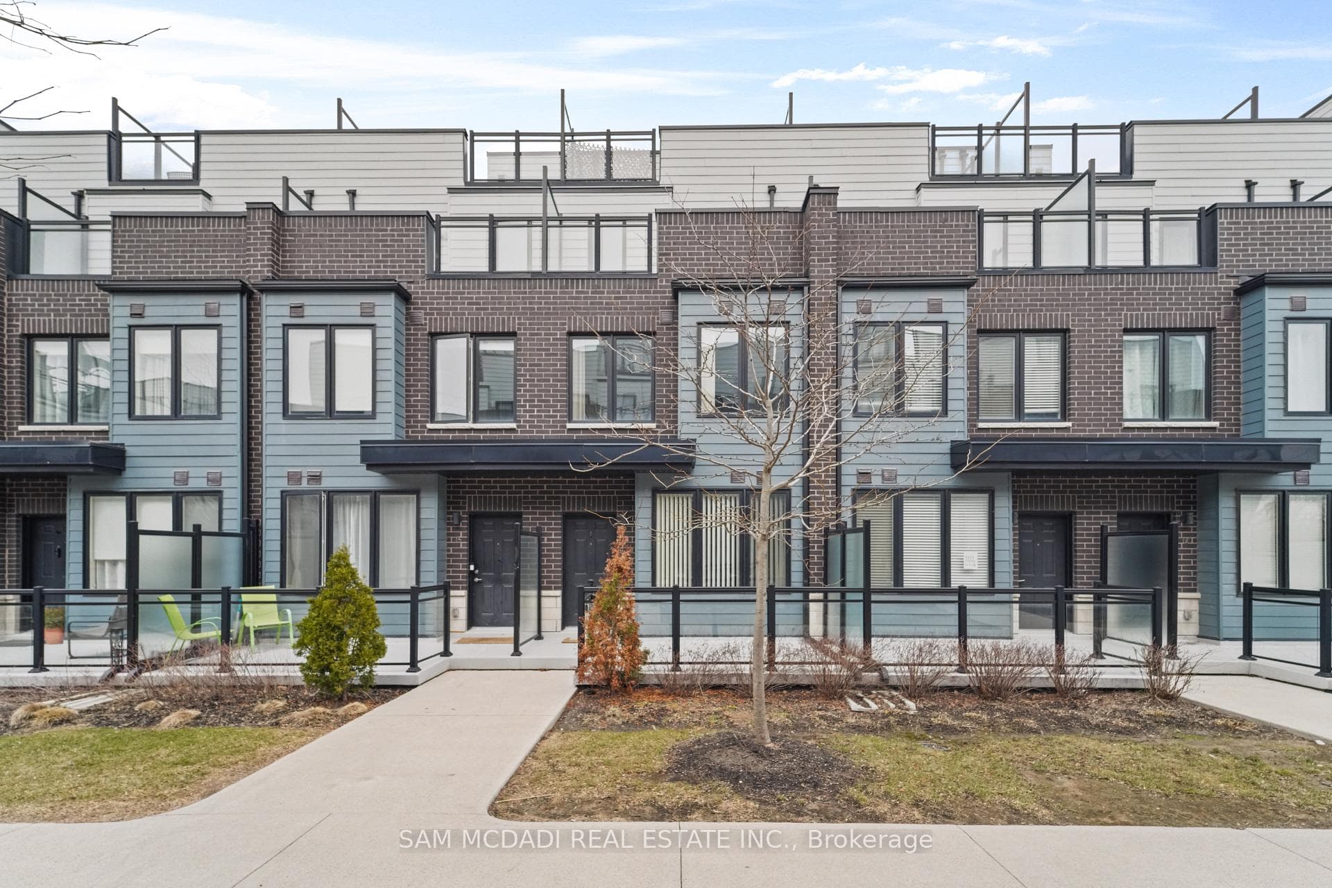 1150 Stroud Lane Unit 14, Mississauga, ON L5J 1L4 - Photo 1