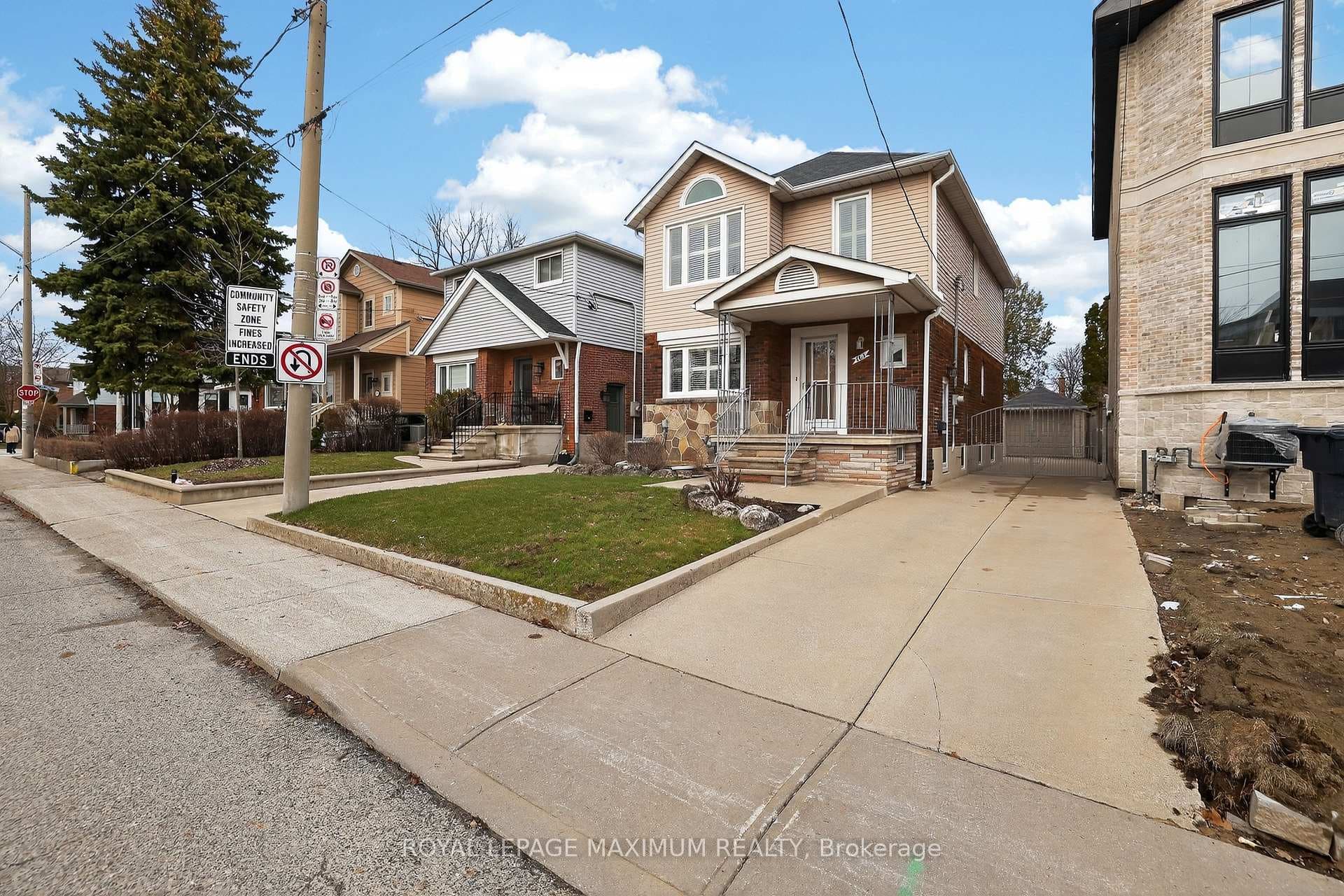 163 Durant Avenue, Danforth / East York, ON M4J 4W4 - Photo 1
