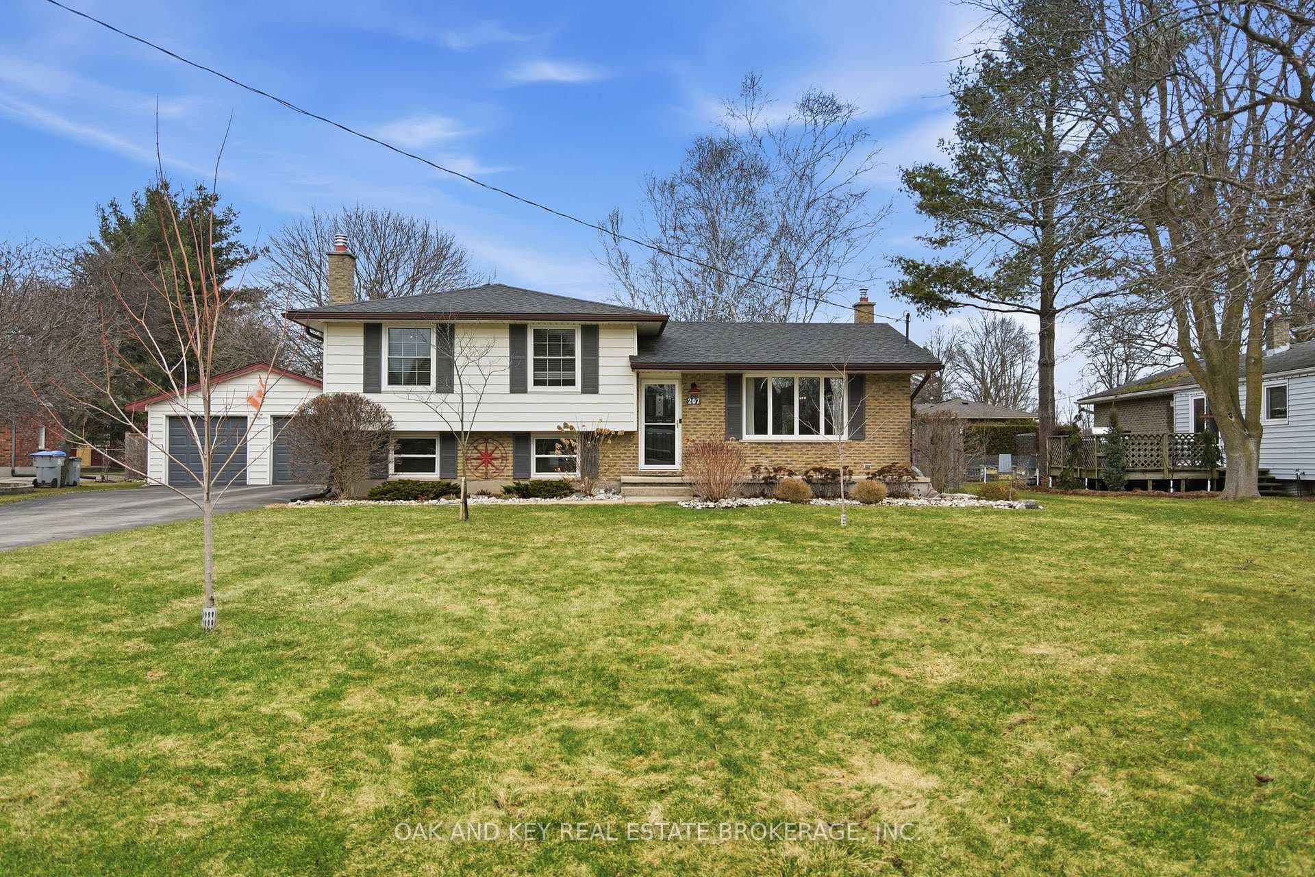 207 Simcoe Court, Middlesex Centre, ON N0L 1R0 - Photo 1