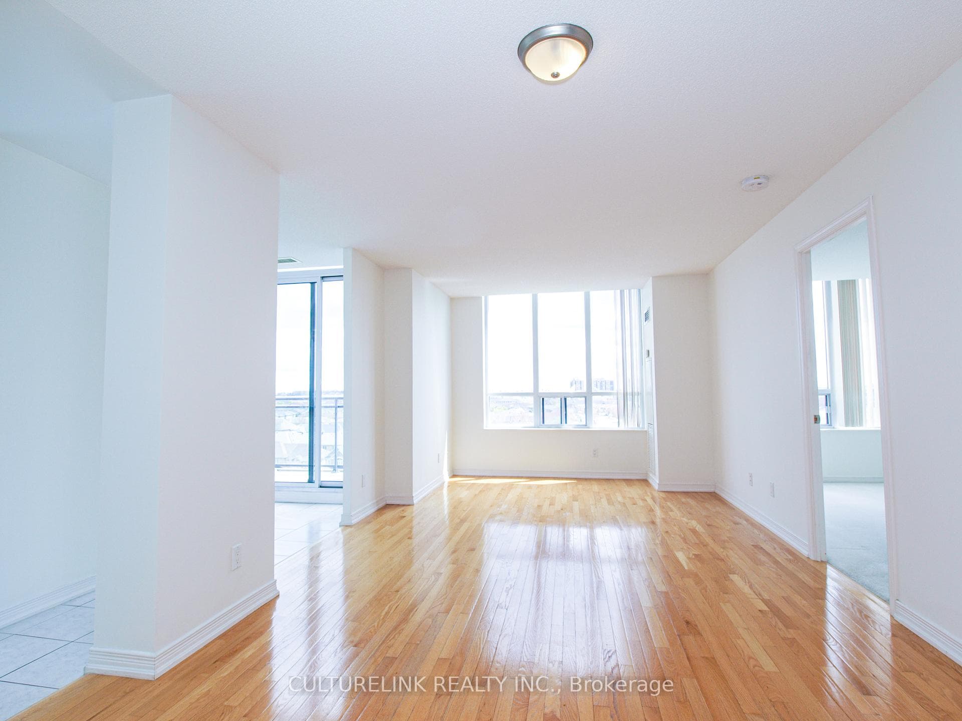 310 Red Maple Road Unit 814, Richmond Hill