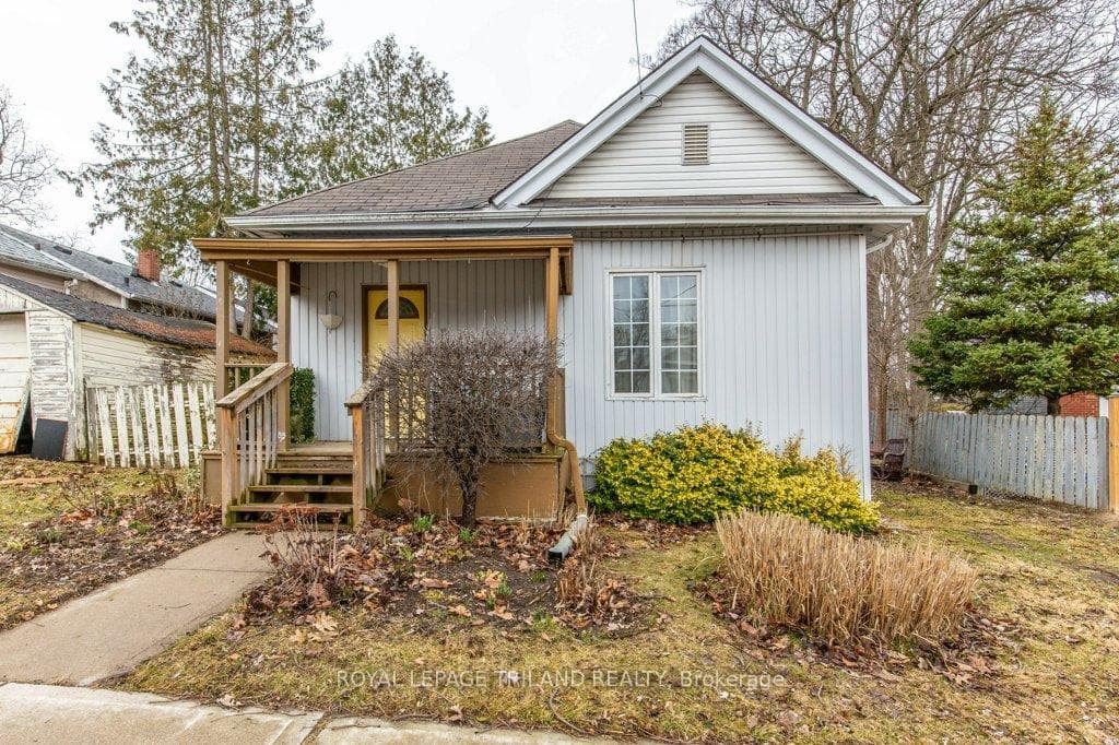 11 MACKAY Avenue, London South, ON N6J 2T5 - Photo 1