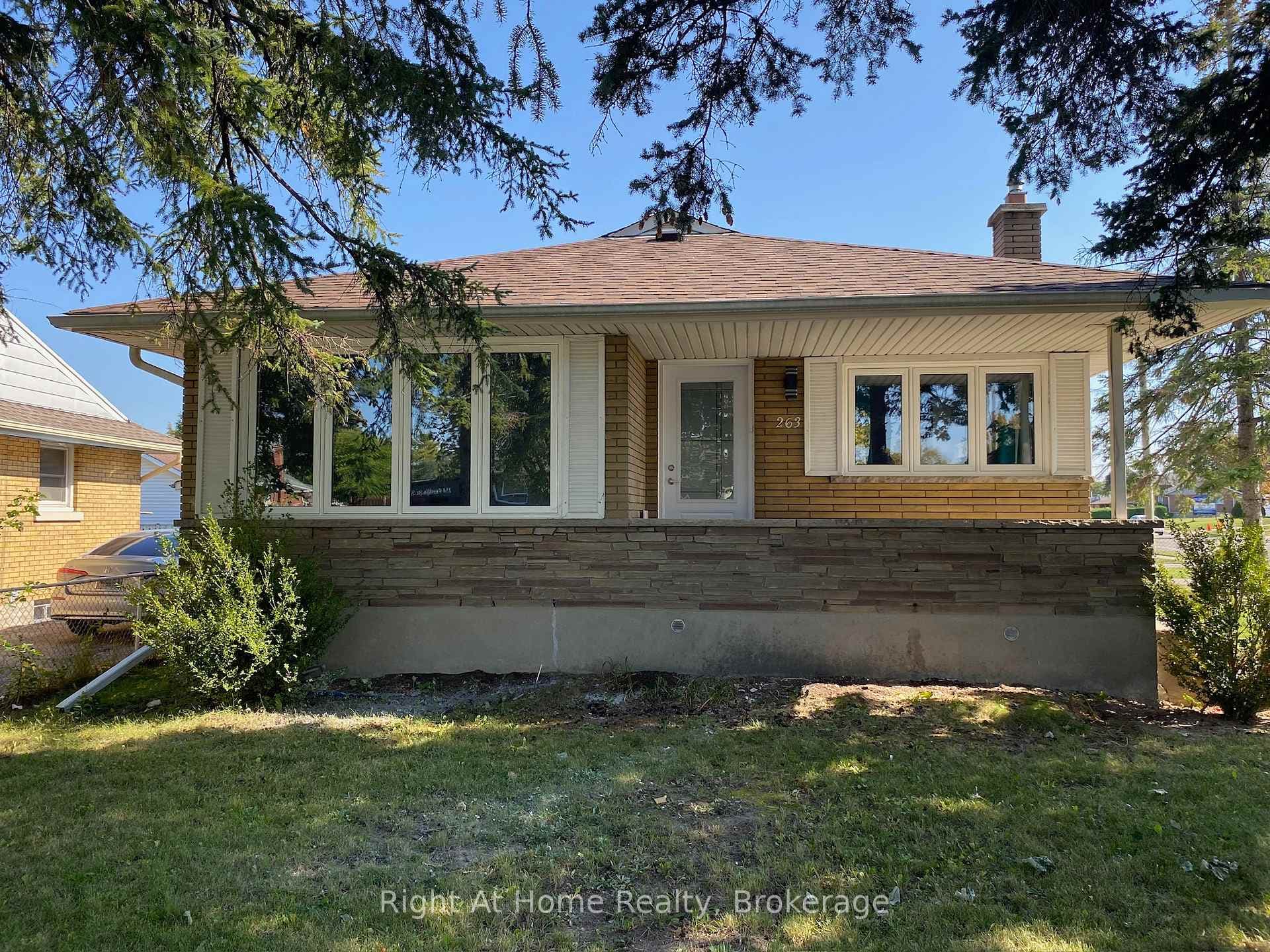 263 Franklin Street, Kitchener, ON N2C 1R9 - Photo 1